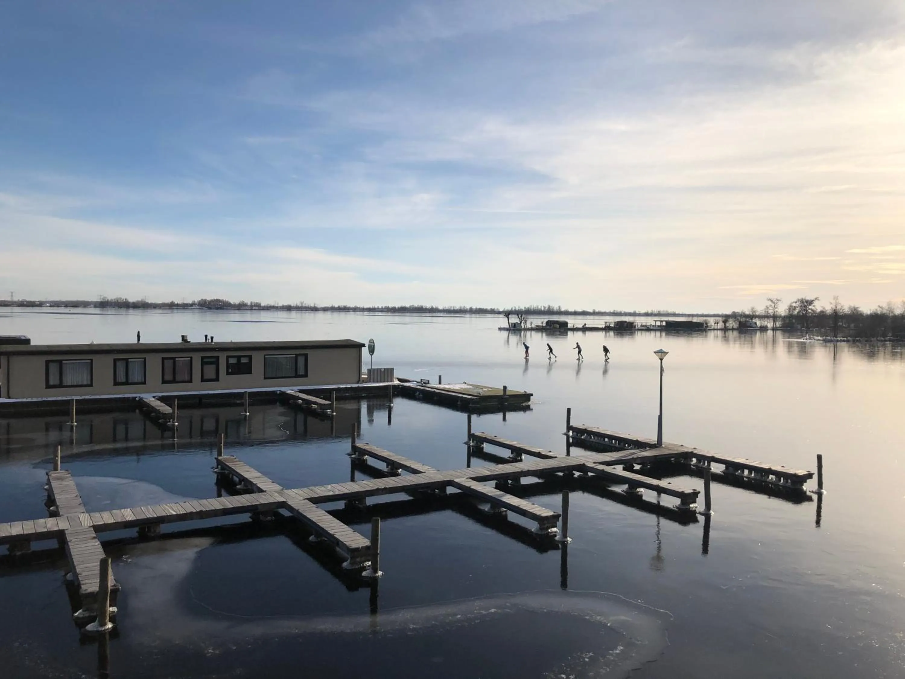 Activities in VISSERSLUST Rooms, Apartments and Houseboats