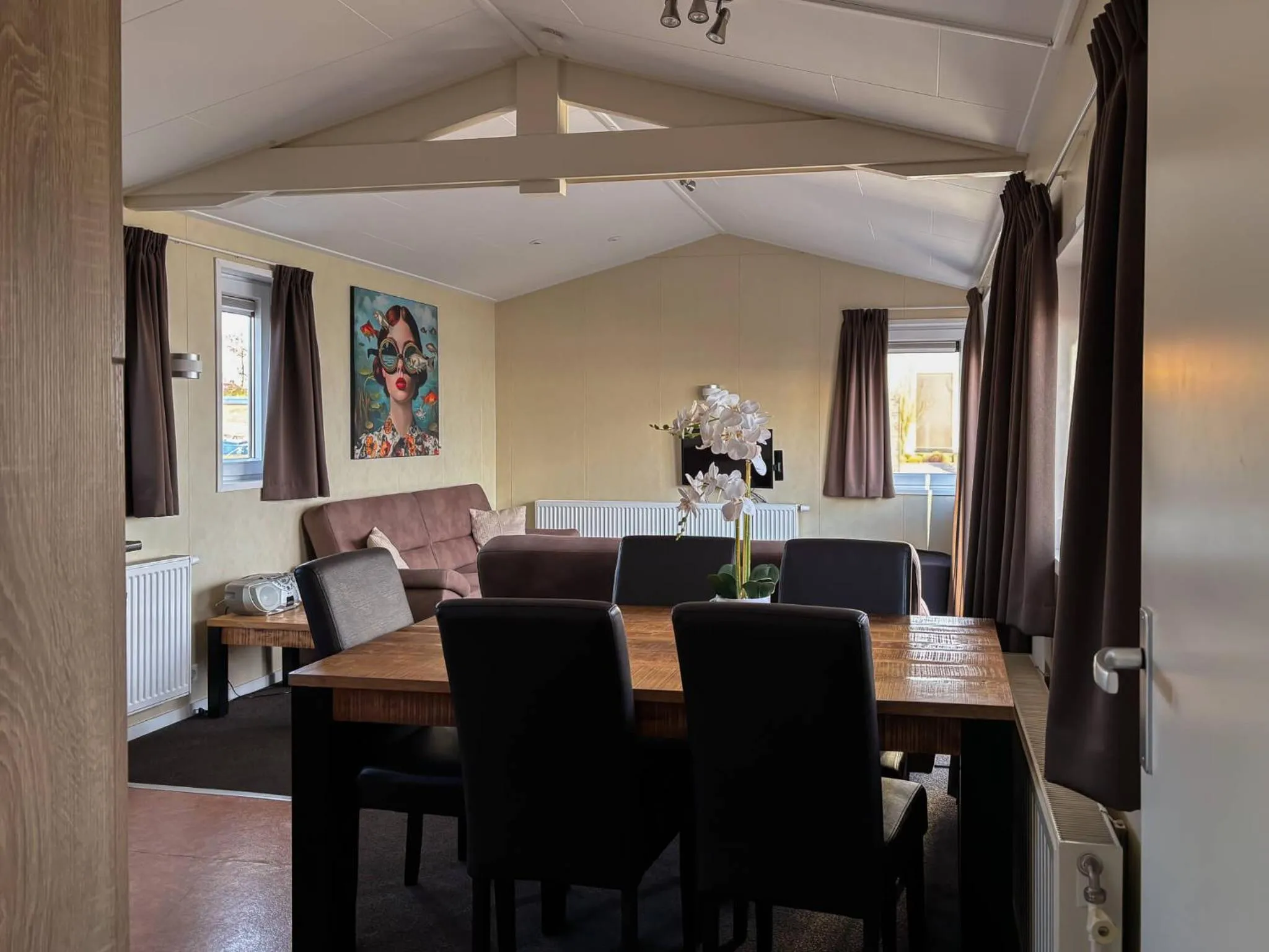 Seating area in VISSERSLUST Rooms, Apartments and Houseboats