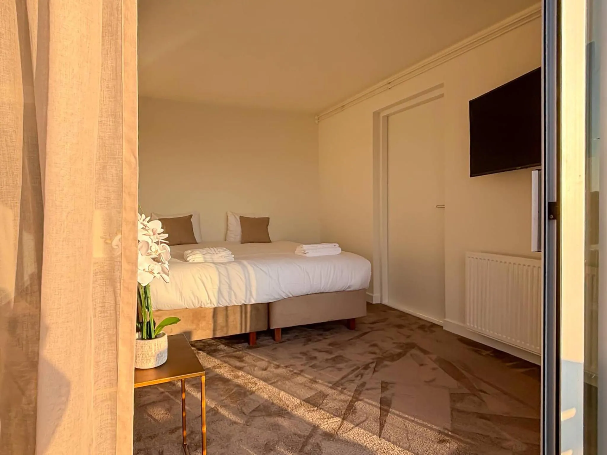 Bed in VISSERSLUST Rooms, Apartments and Houseboats