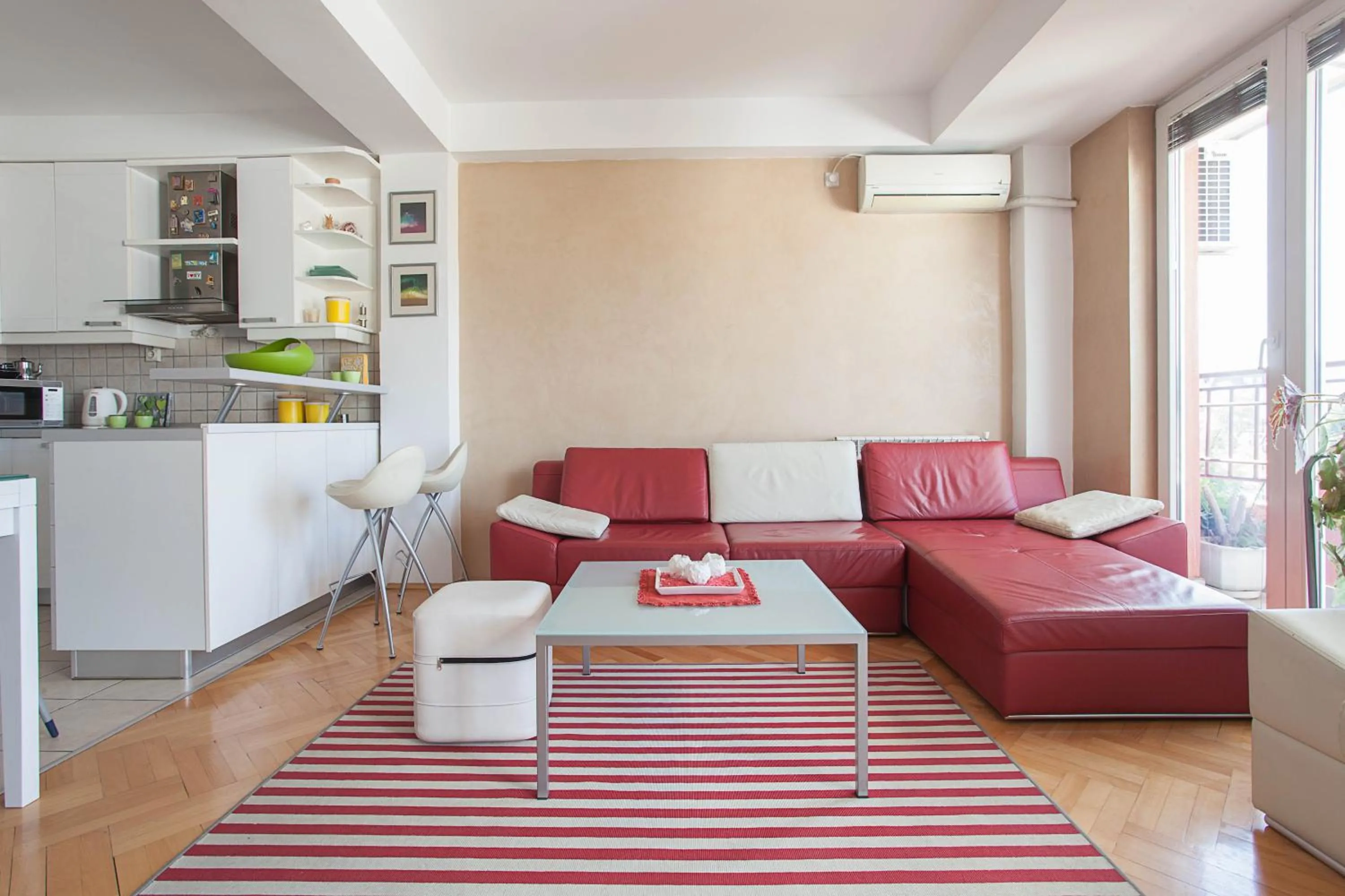 RED APARTMENT