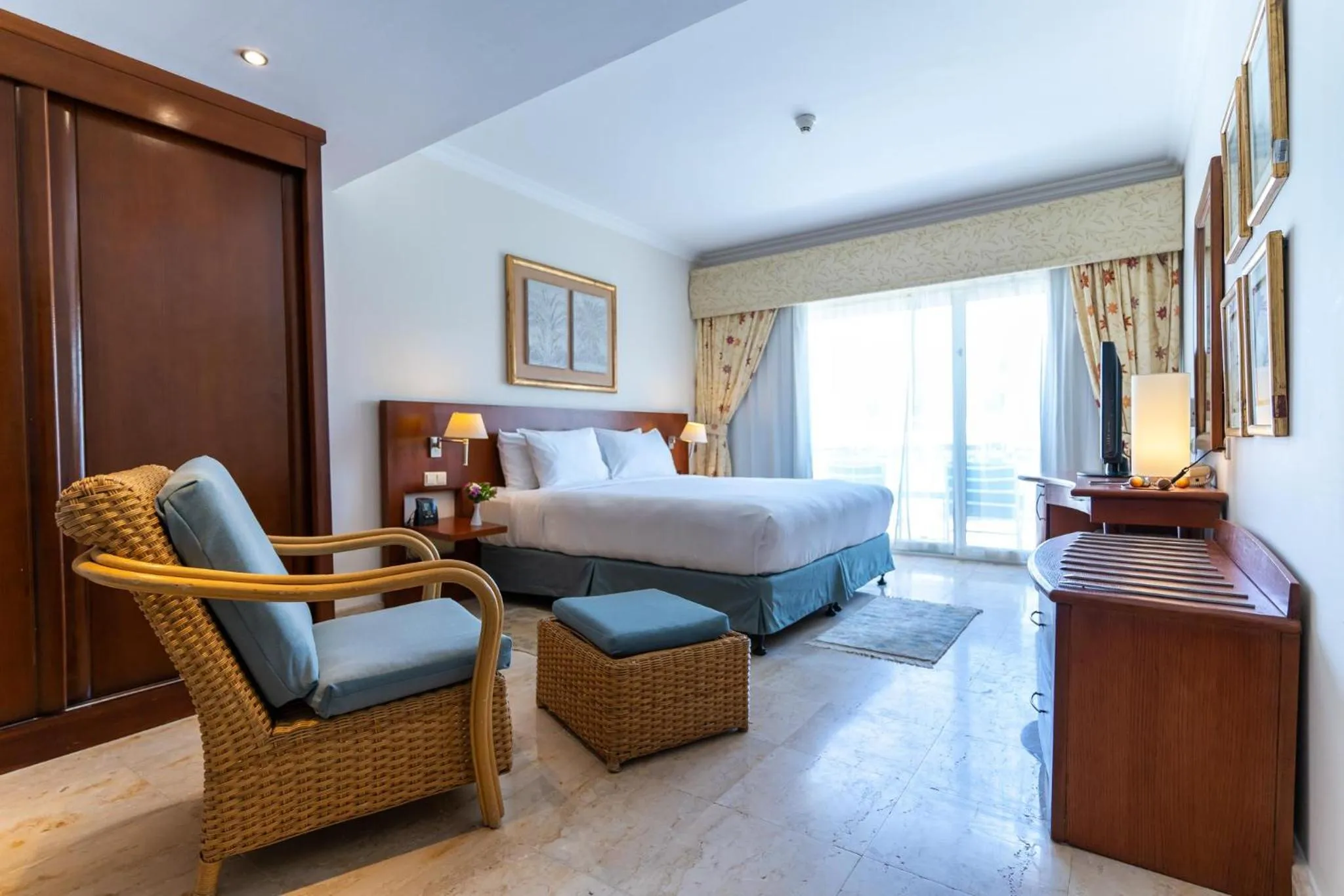 Photo of the whole room, Bed in Swiss Inn Resort Hurghada