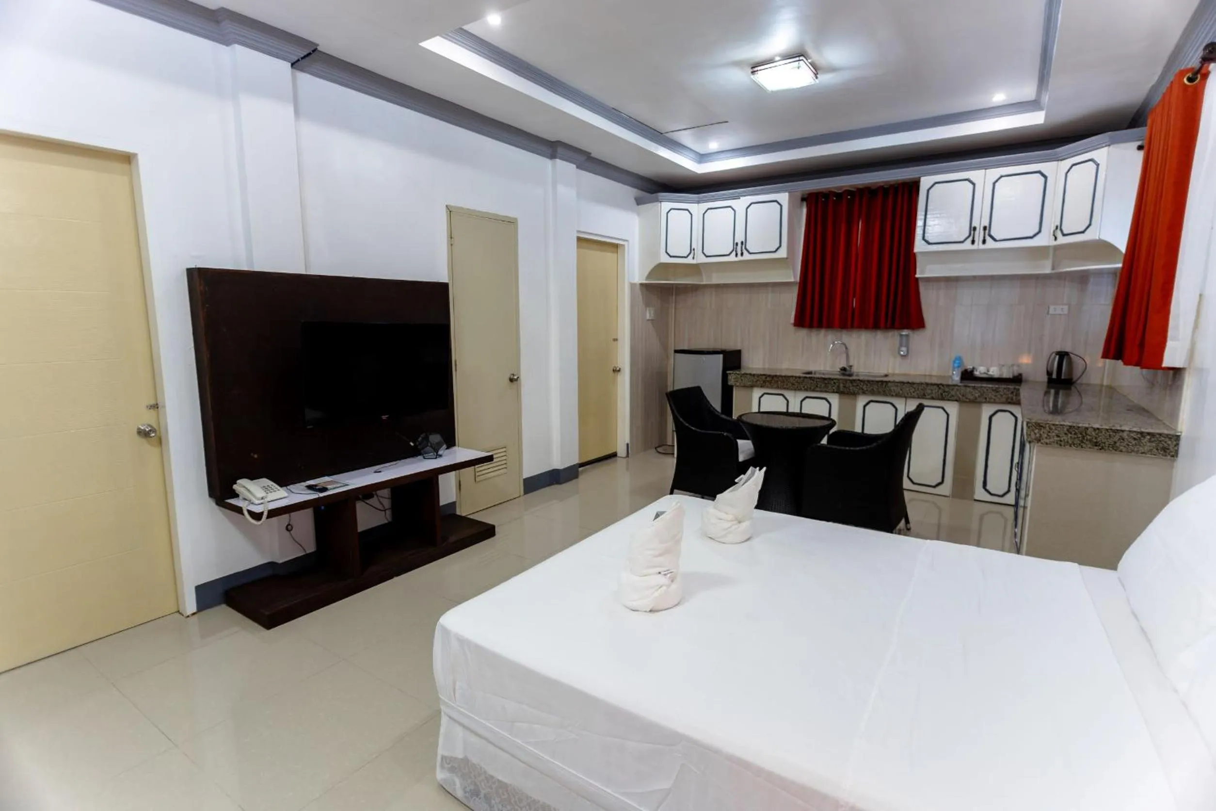 Bedroom in MADISON GARDEN AND RESIDENCES