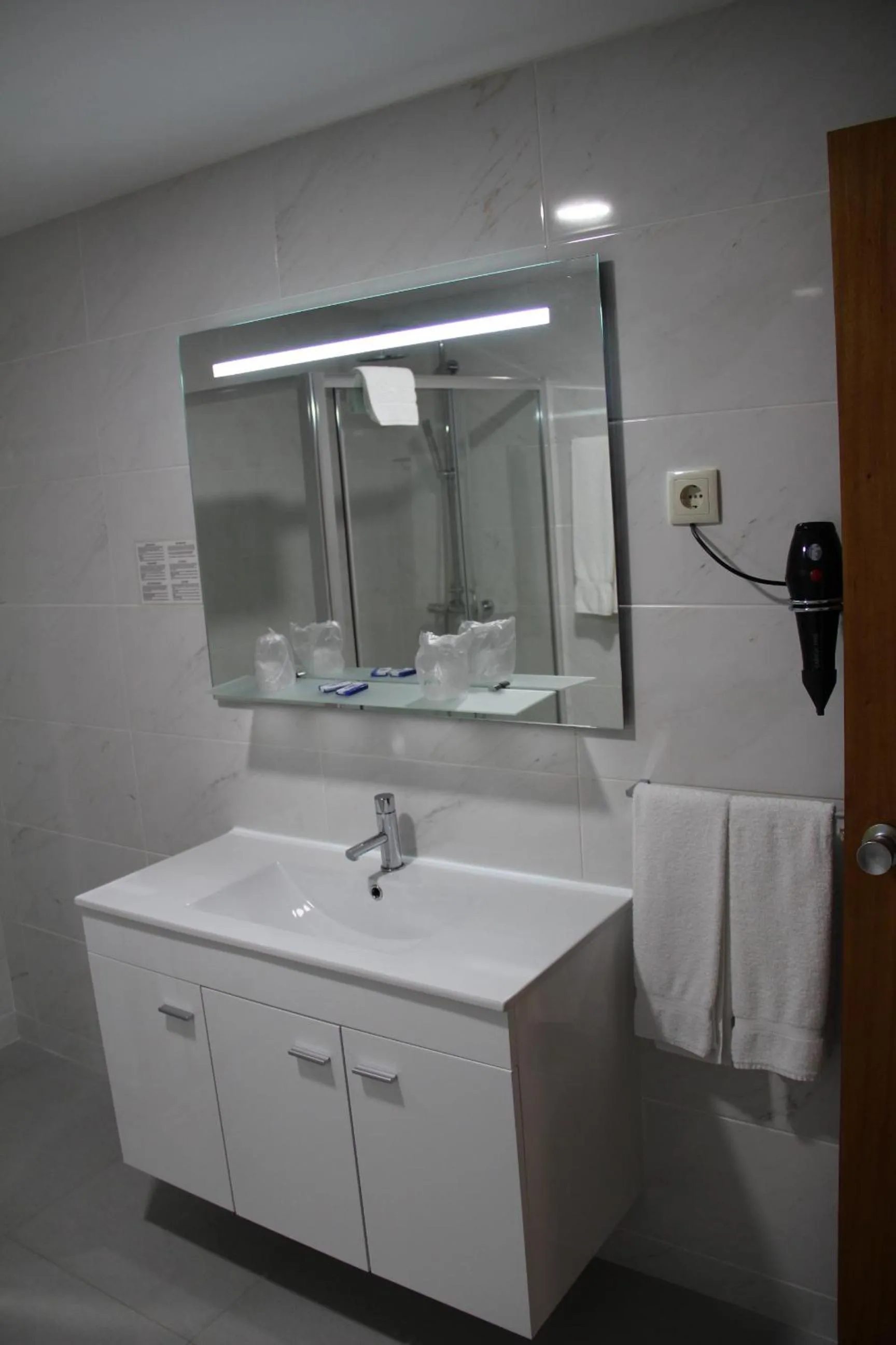 Bathroom in Troia Hotel