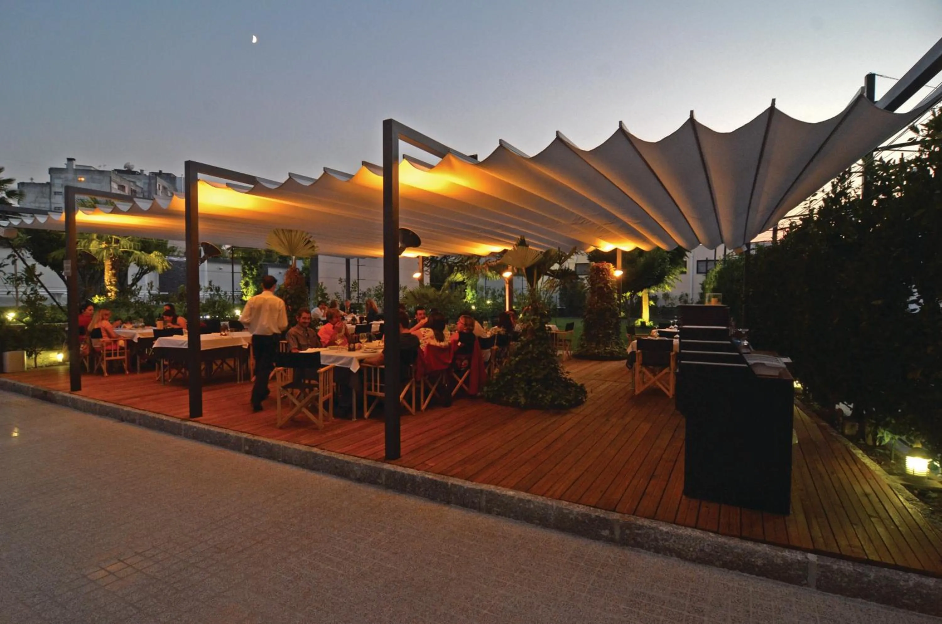Area and facilities in Troia Hotel