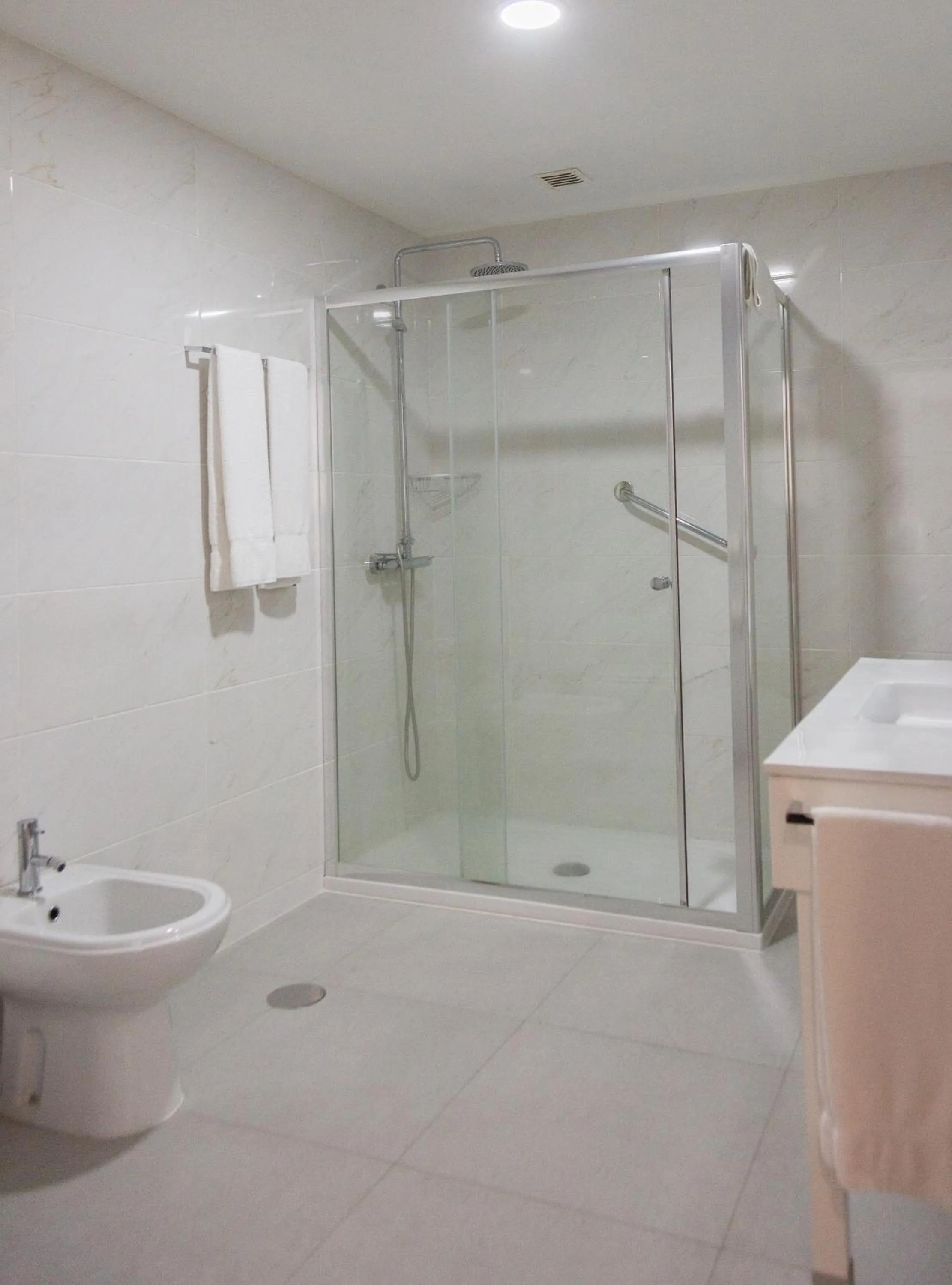 Bathroom in Troia Hotel
