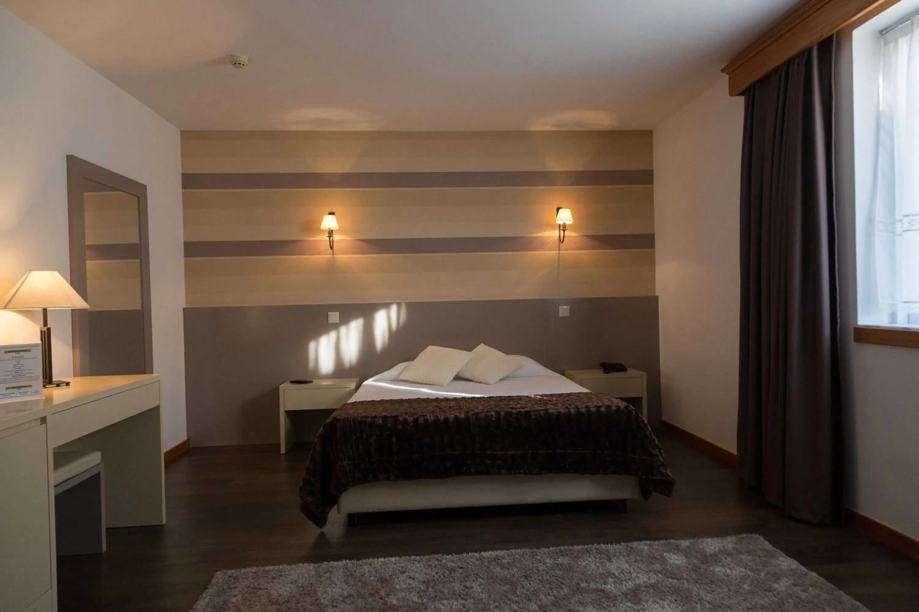 Bedroom, Bed in Troia Hotel