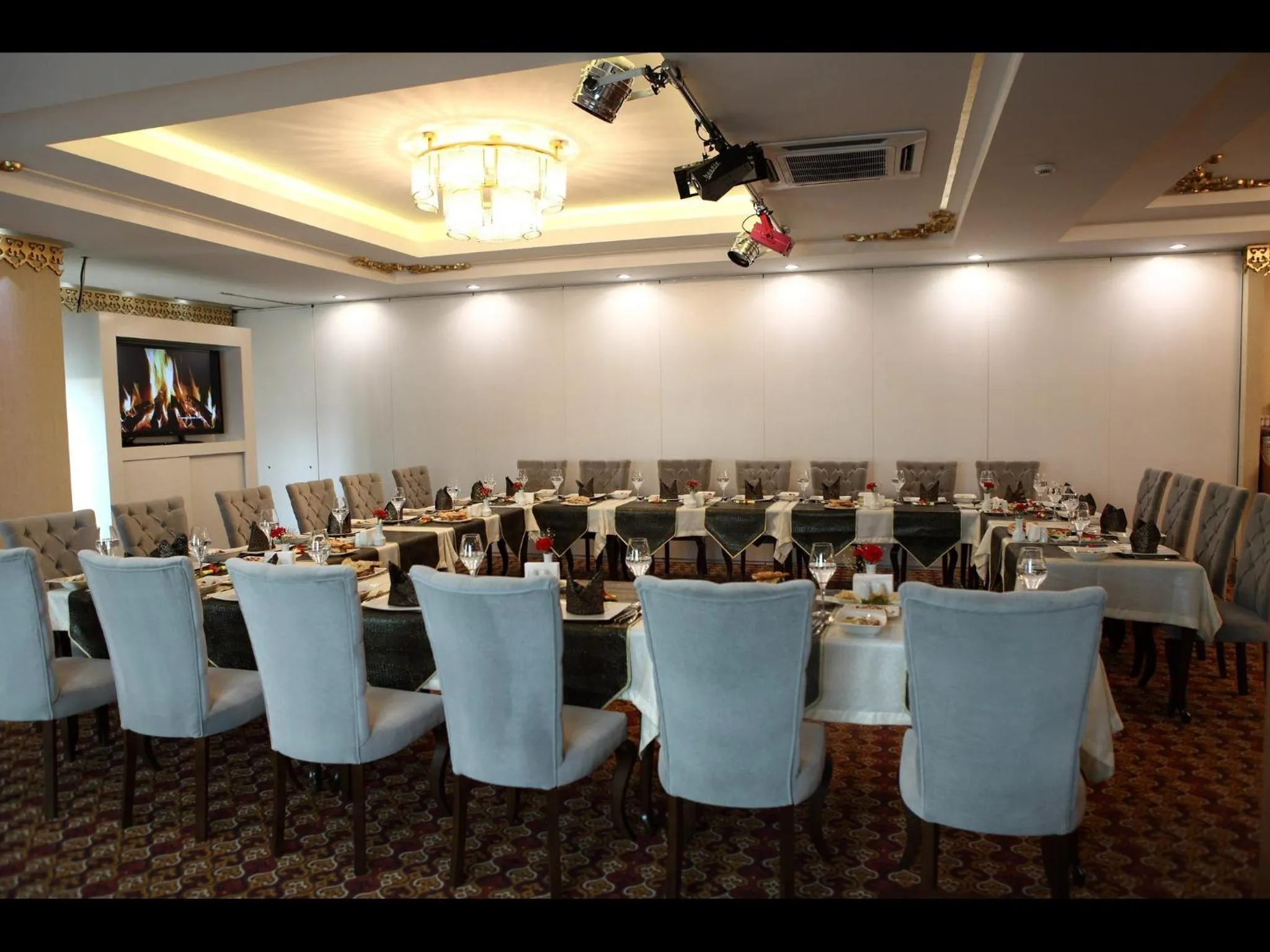 Restaurant/places to eat in Sivas Revag Otel