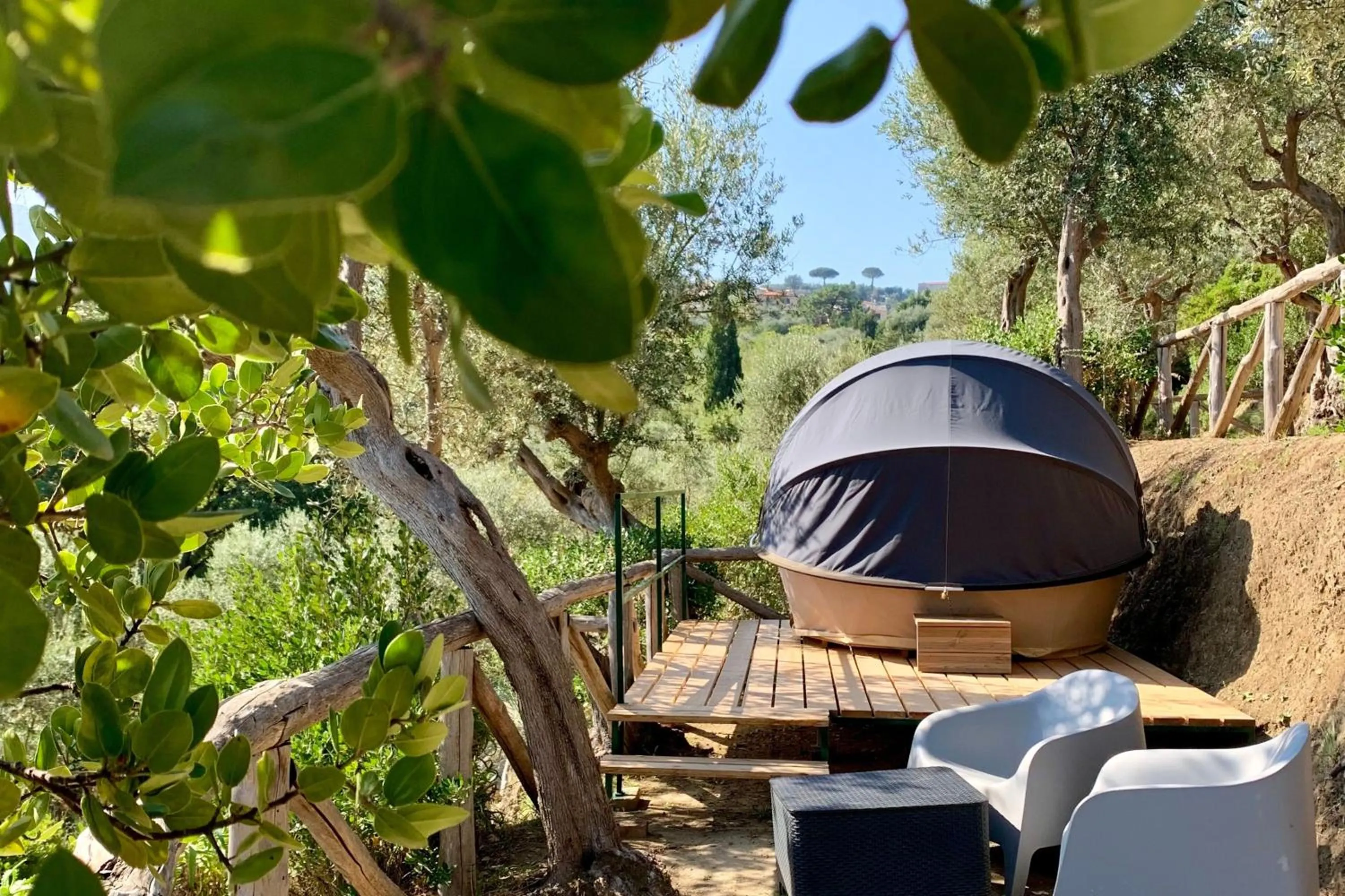 Patio in Hostel & Glamping Santa Fortunata