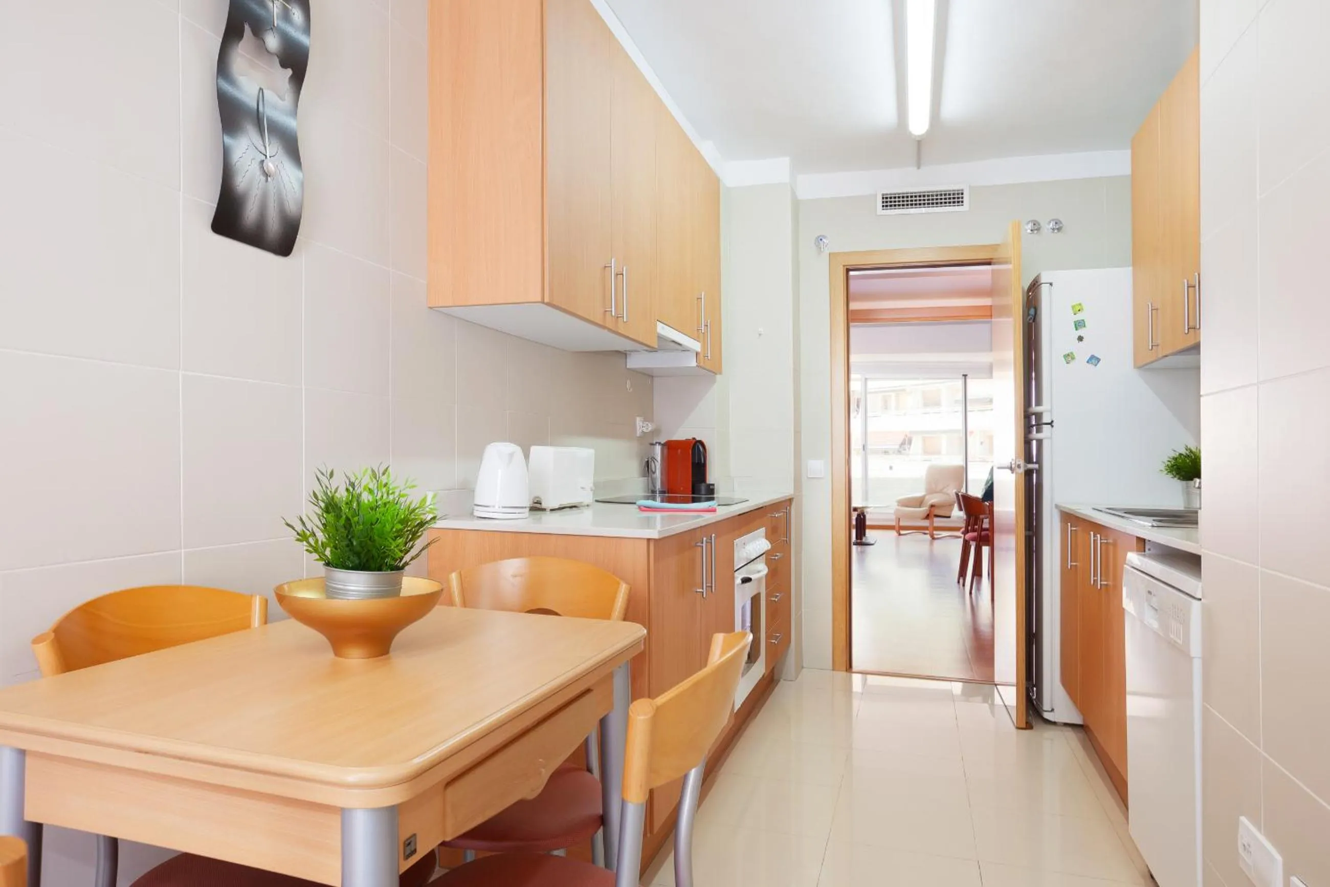 Kitchen or kitchenette in Lets Holidays Excellent apartment next beach 6