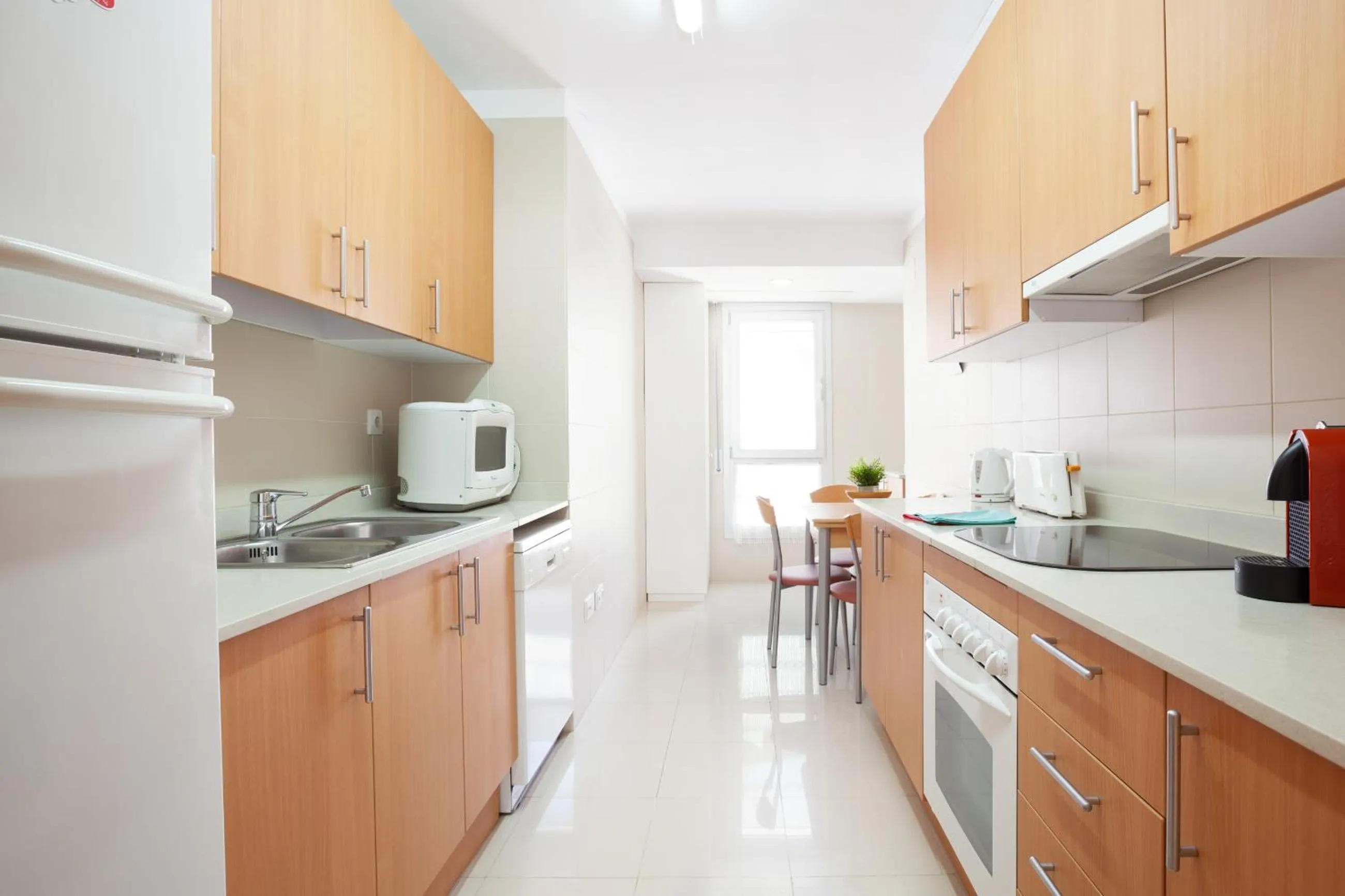 Kitchen or kitchenette in Lets Holidays Excellent apartment next beach 6