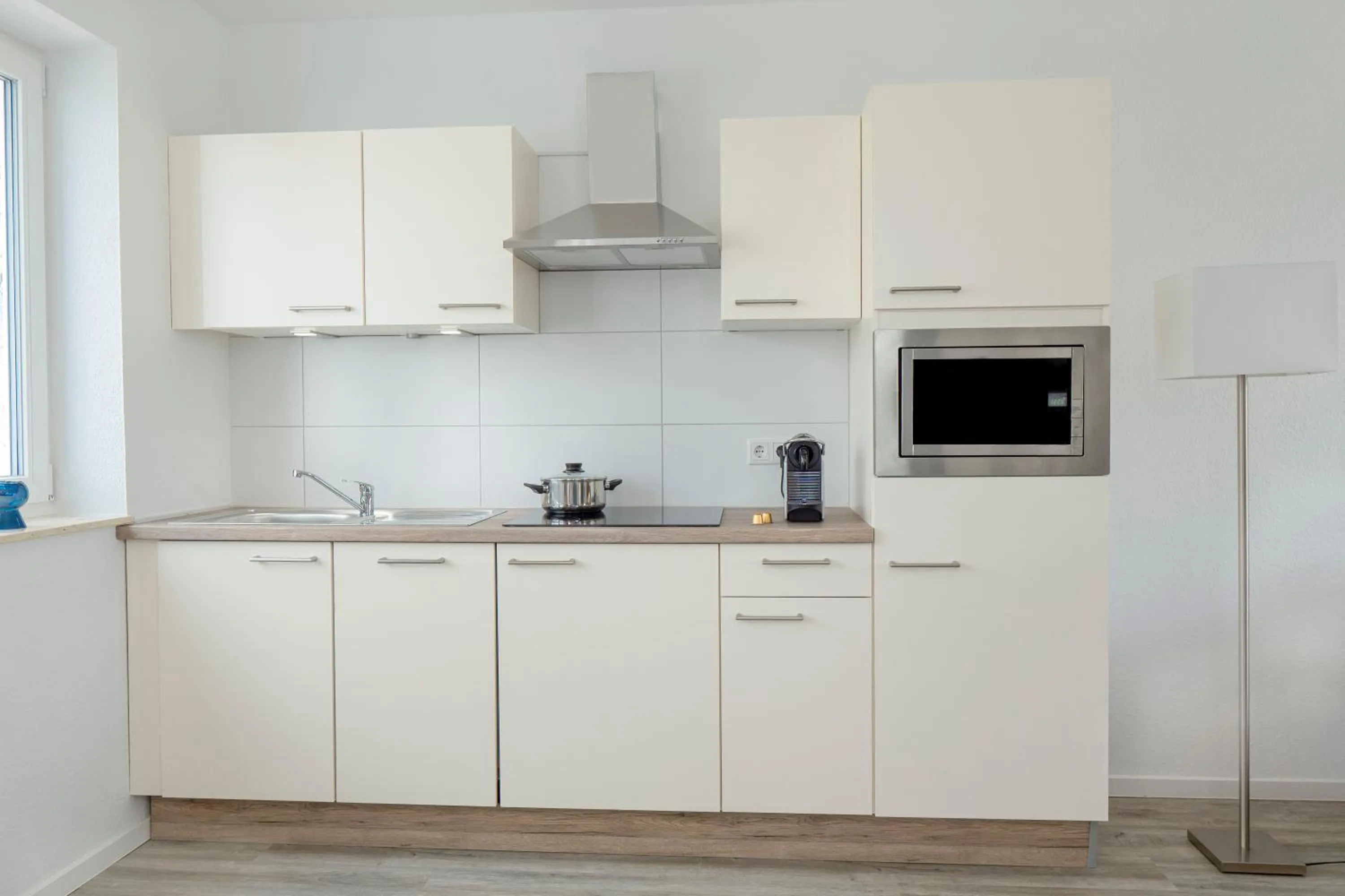 Kitchen or kitchenette in Boardinghouse Living28 Kaarst