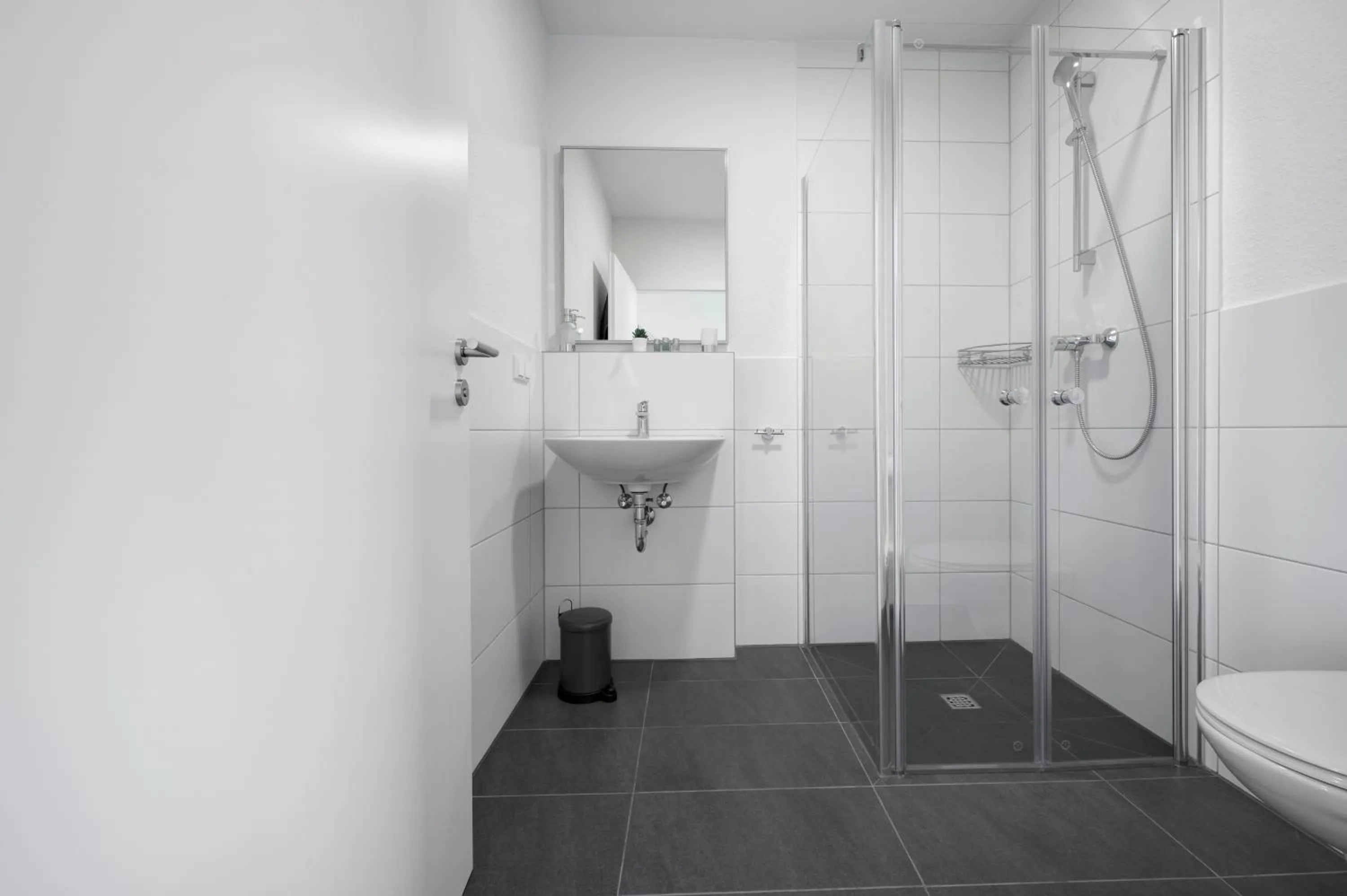 Shower in Boardinghouse Living28 Kaarst