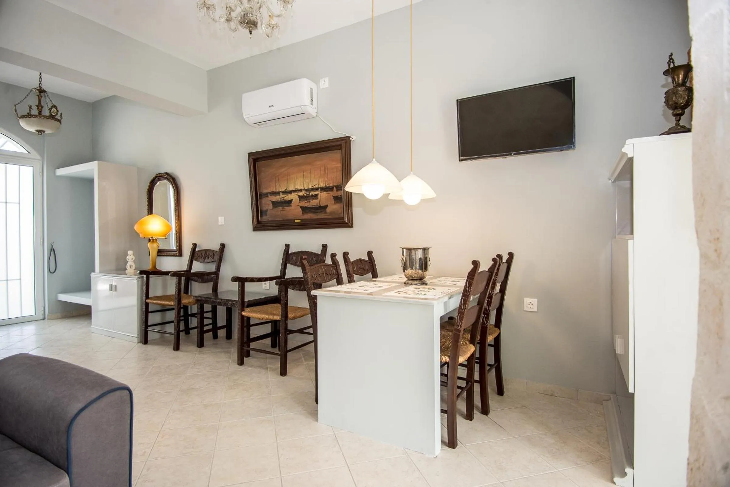 Xenia Ionis luxury apartments