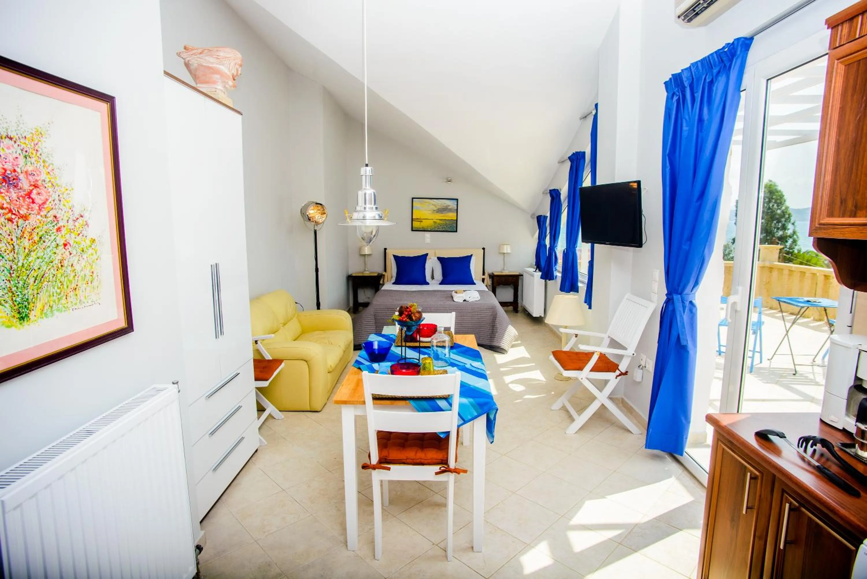 Xenia Ionis luxury apartments