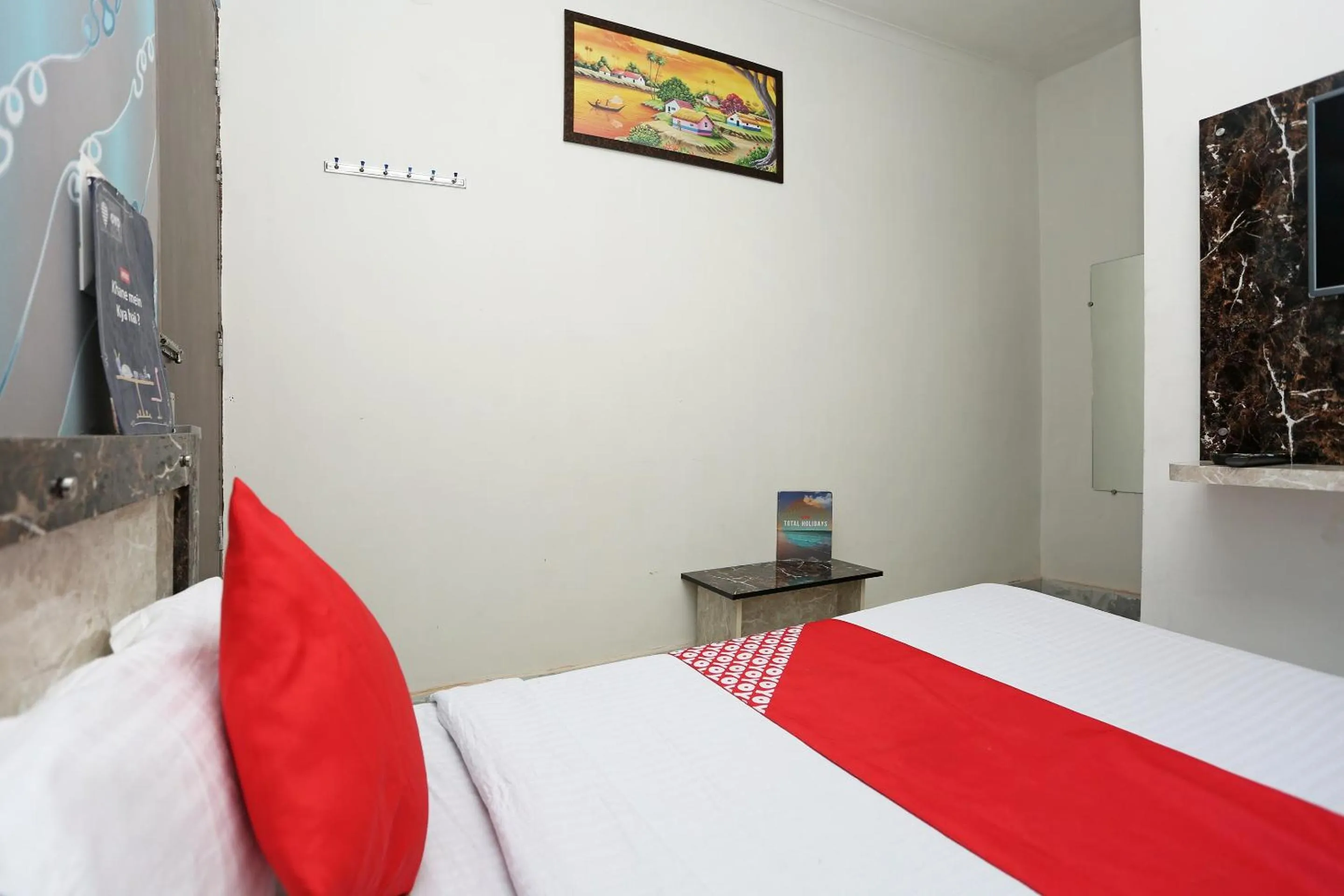 Bedroom, Bed in Hotel O Blue Moon