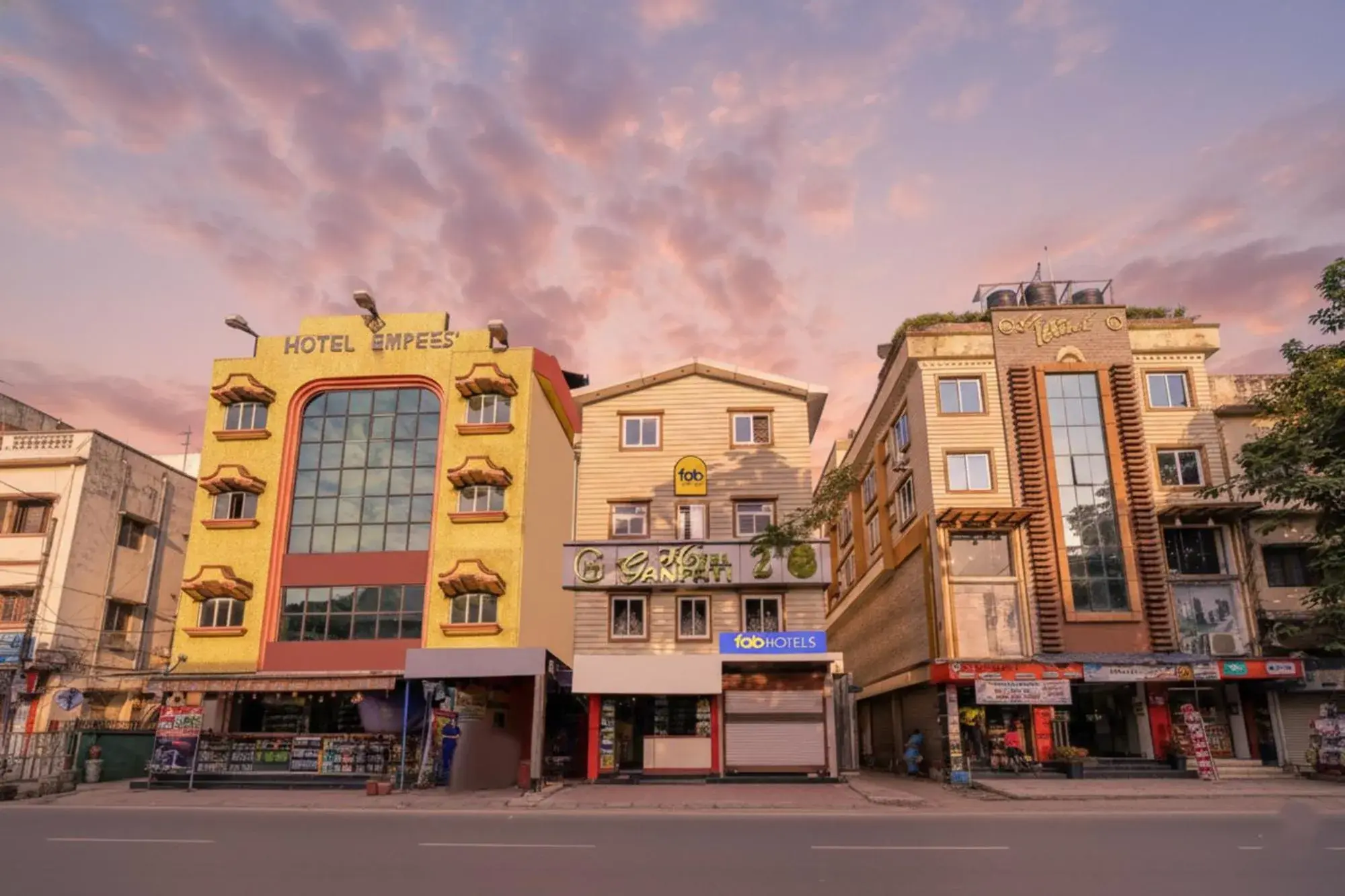 Property building in Via Ganpati 2 - Nr Siliguri Junction Property building in Via Ganpati 2 - Nr Siliguri Junction