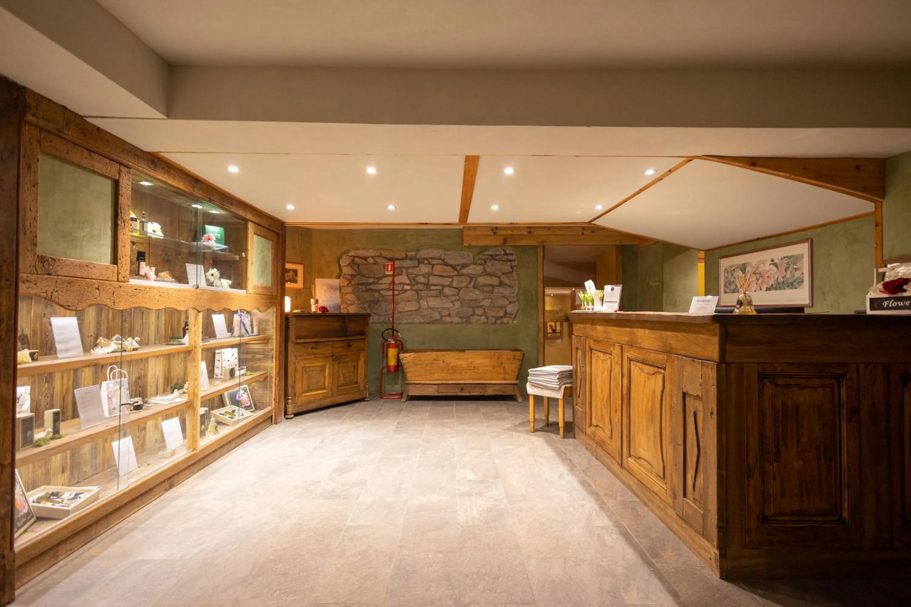 Spa and wellness centre/facilities in Hotel Bucaneve