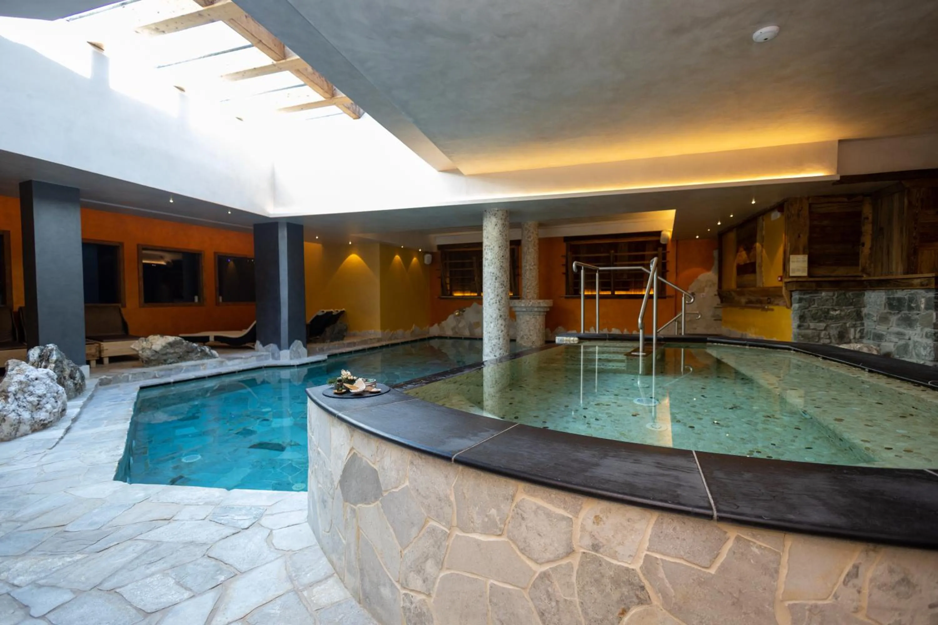 Spa and wellness centre/facilities in Hotel Bucaneve