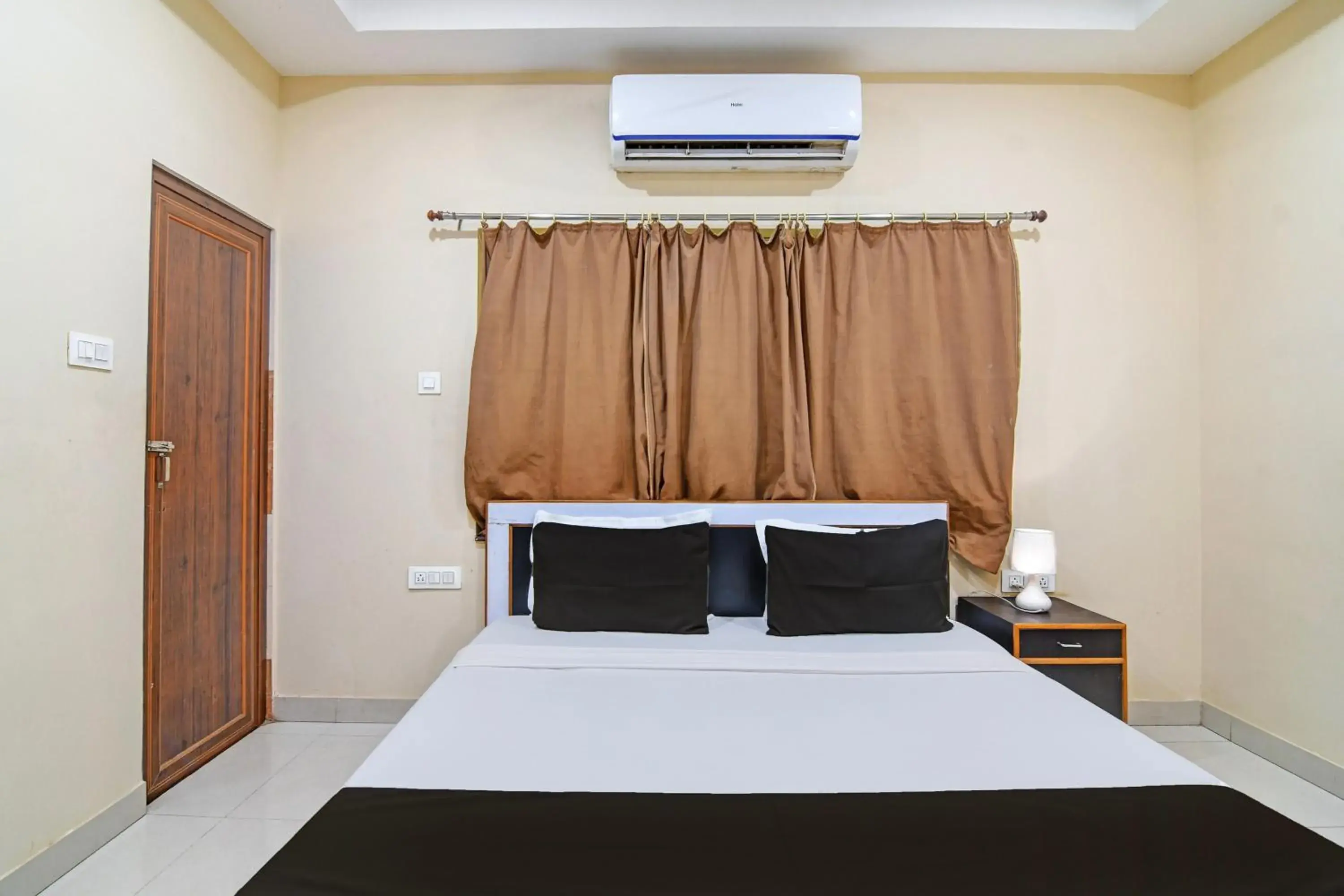 Economy Double Room in Archie Oasis Economy Double Room in Archie Oasis