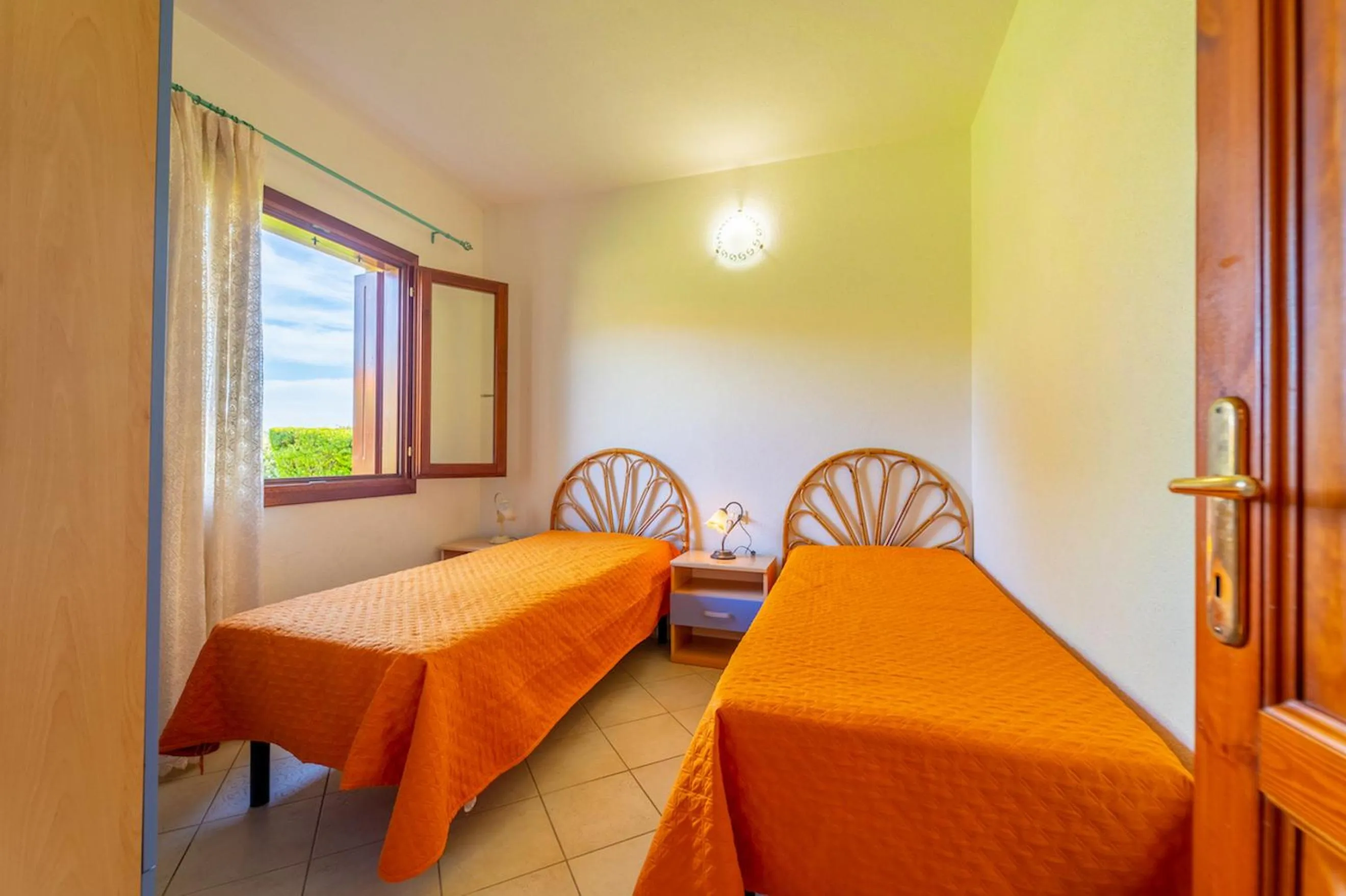 Bed in ISS Travel, L'Uddastru Panoramic Apartments - with private outdoor terrace