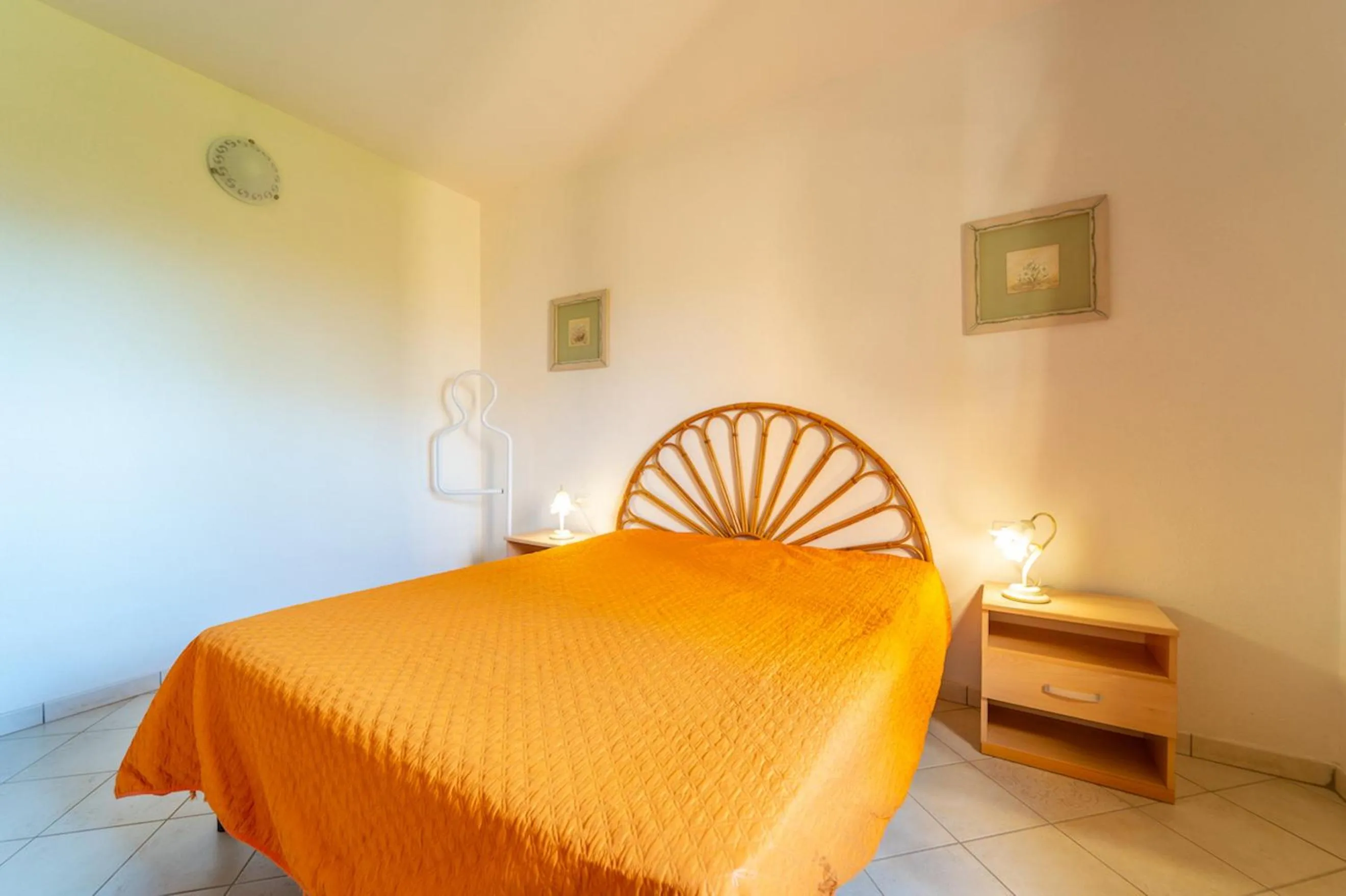 Bed in ISS Travel, L'Uddastru Panoramic Apartments - with private outdoor terrace