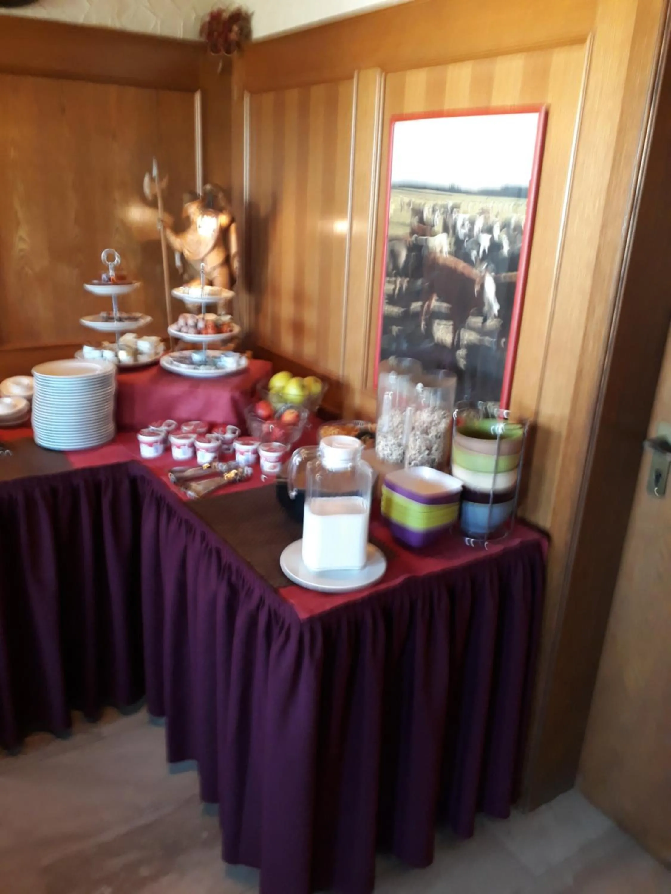 Buffet breakfast in Pension Weinhaus Unger
