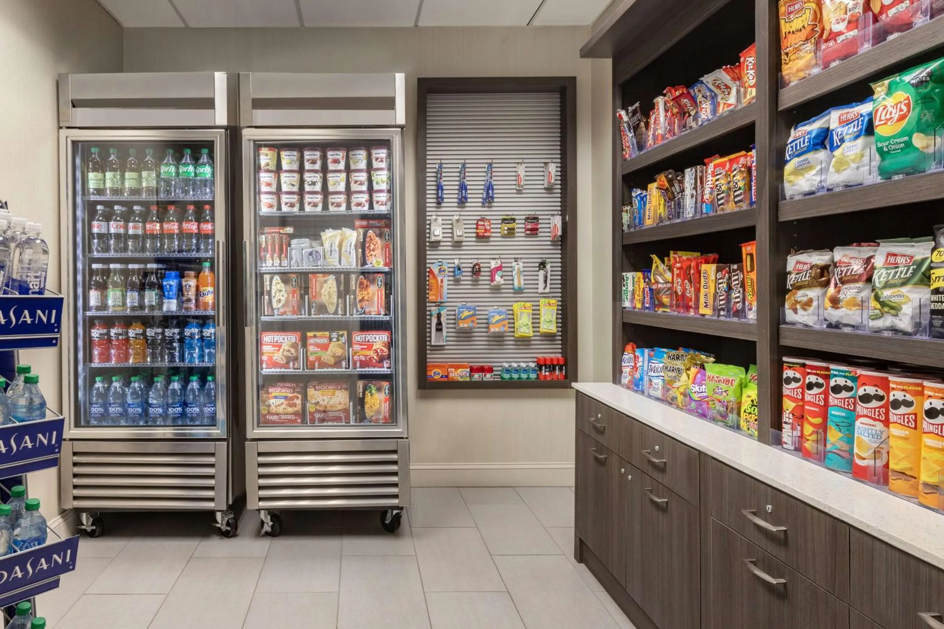 Food and drinks in La Quinta by Wyndham Newark - Elkton