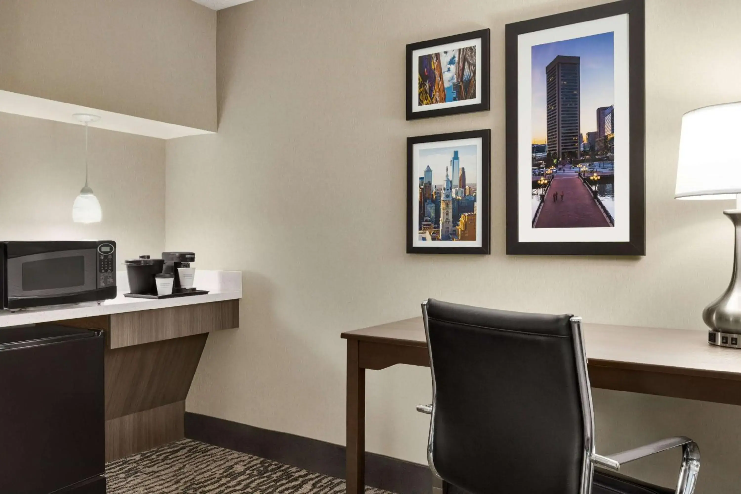 Photo of the whole room in La Quinta by Wyndham Newark - Elkton Photo of the whole room in La Quinta by Wyndham Newark - Elkton