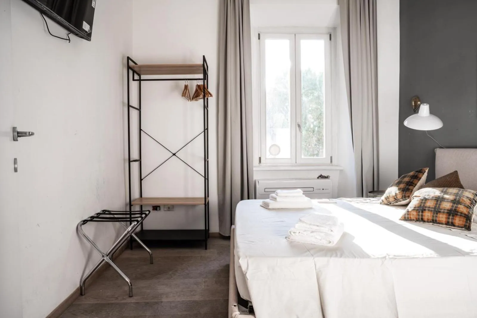 Bed in Vatican Suites - The Luxury Leading Accommodation in Rome