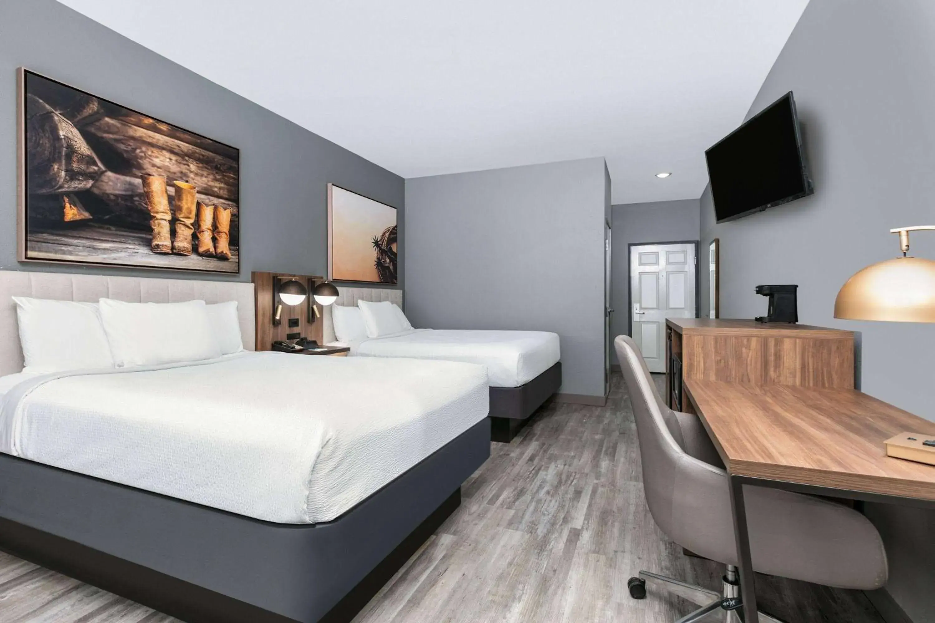 Photo of the whole room in La Quinta by Wyndham Decatur Photo of the whole room in La Quinta by Wyndham Decatur