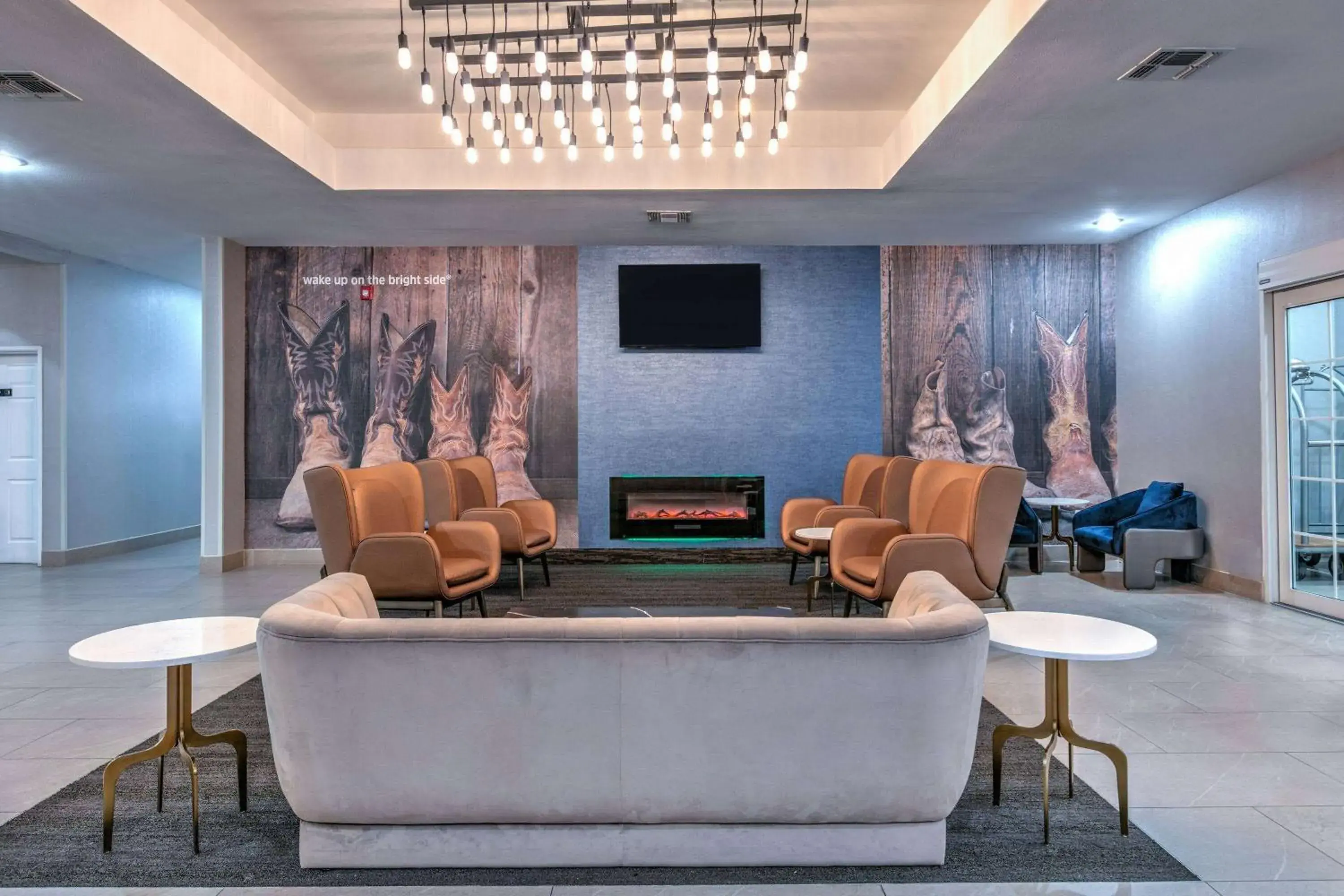 Lobby or reception in La Quinta by Wyndham Decatur Lobby or reception in La Quinta by Wyndham Decatur