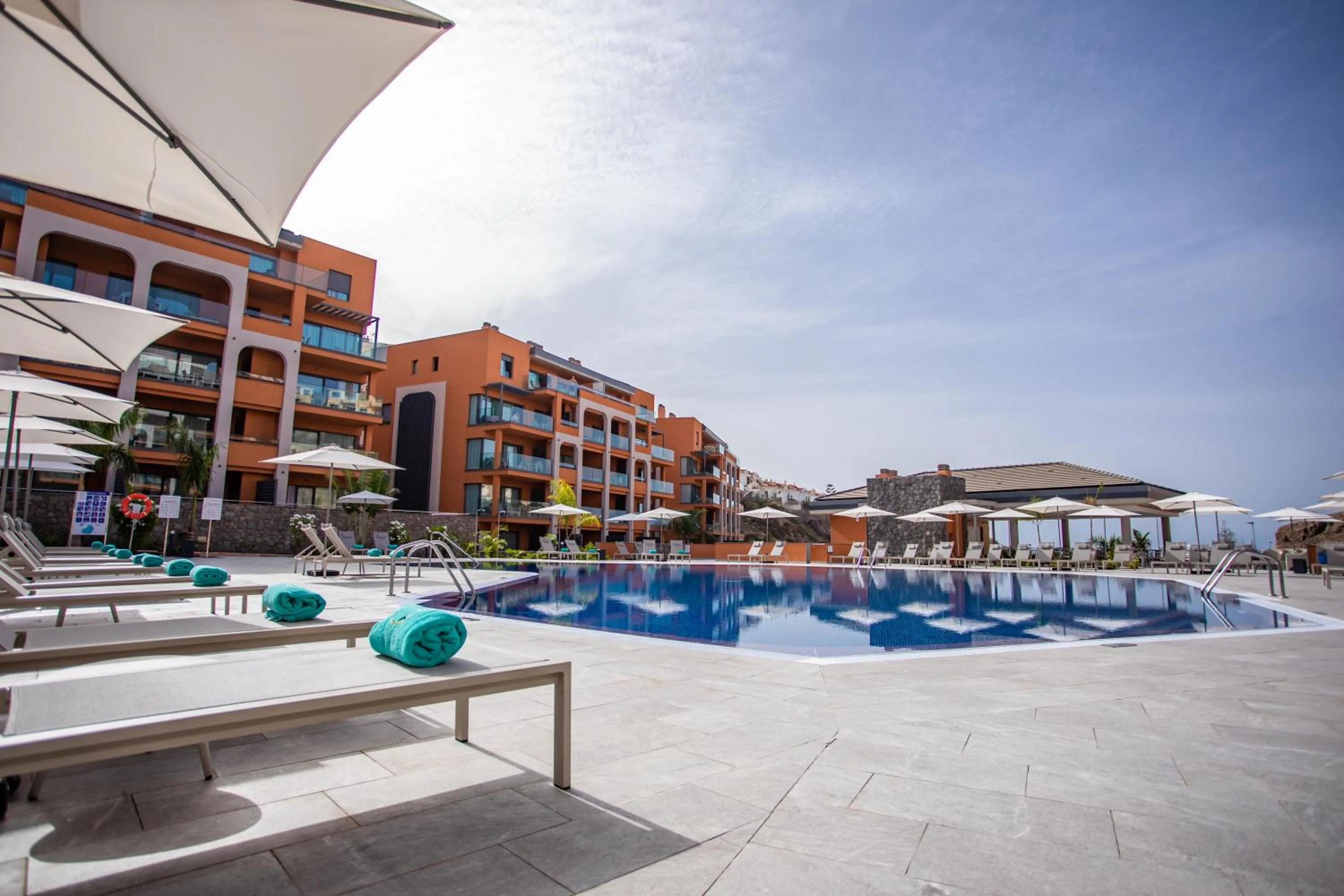 Swimming pool in Arguineguín Park By Servatur VV
