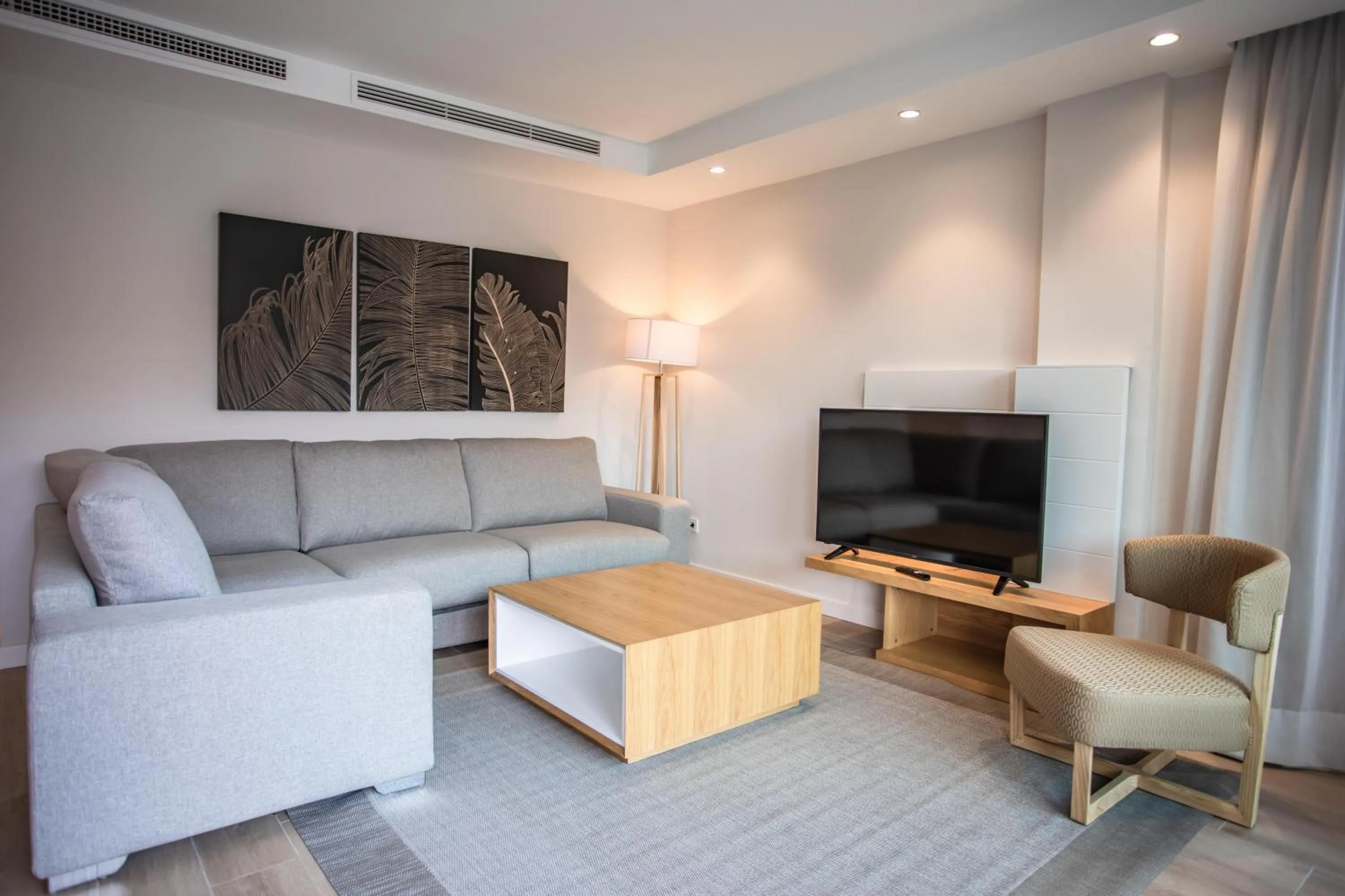 Photo of the whole room in Arguineguín Park By Servatur VV