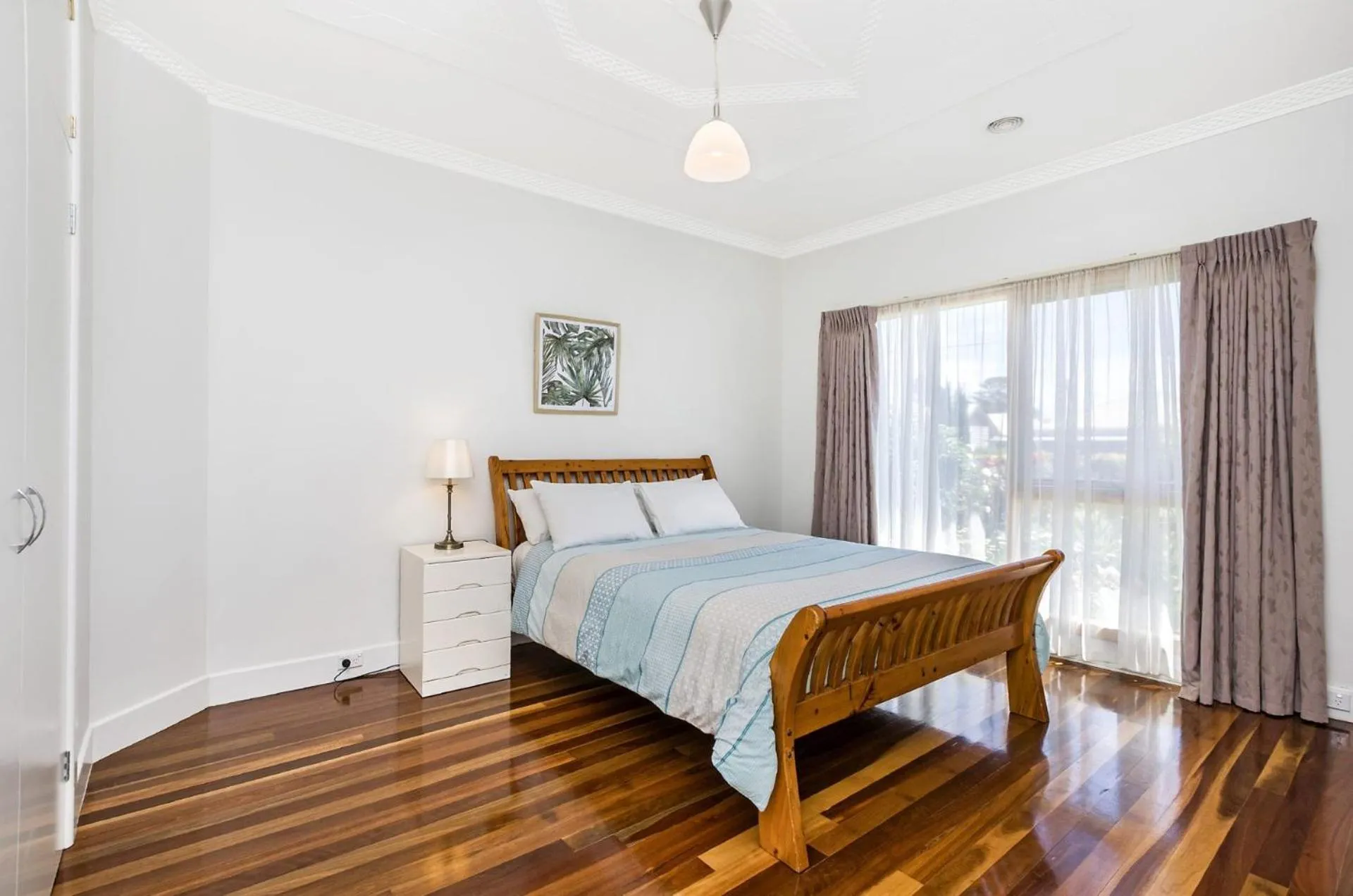 Bedroom, Bed in Linsdale