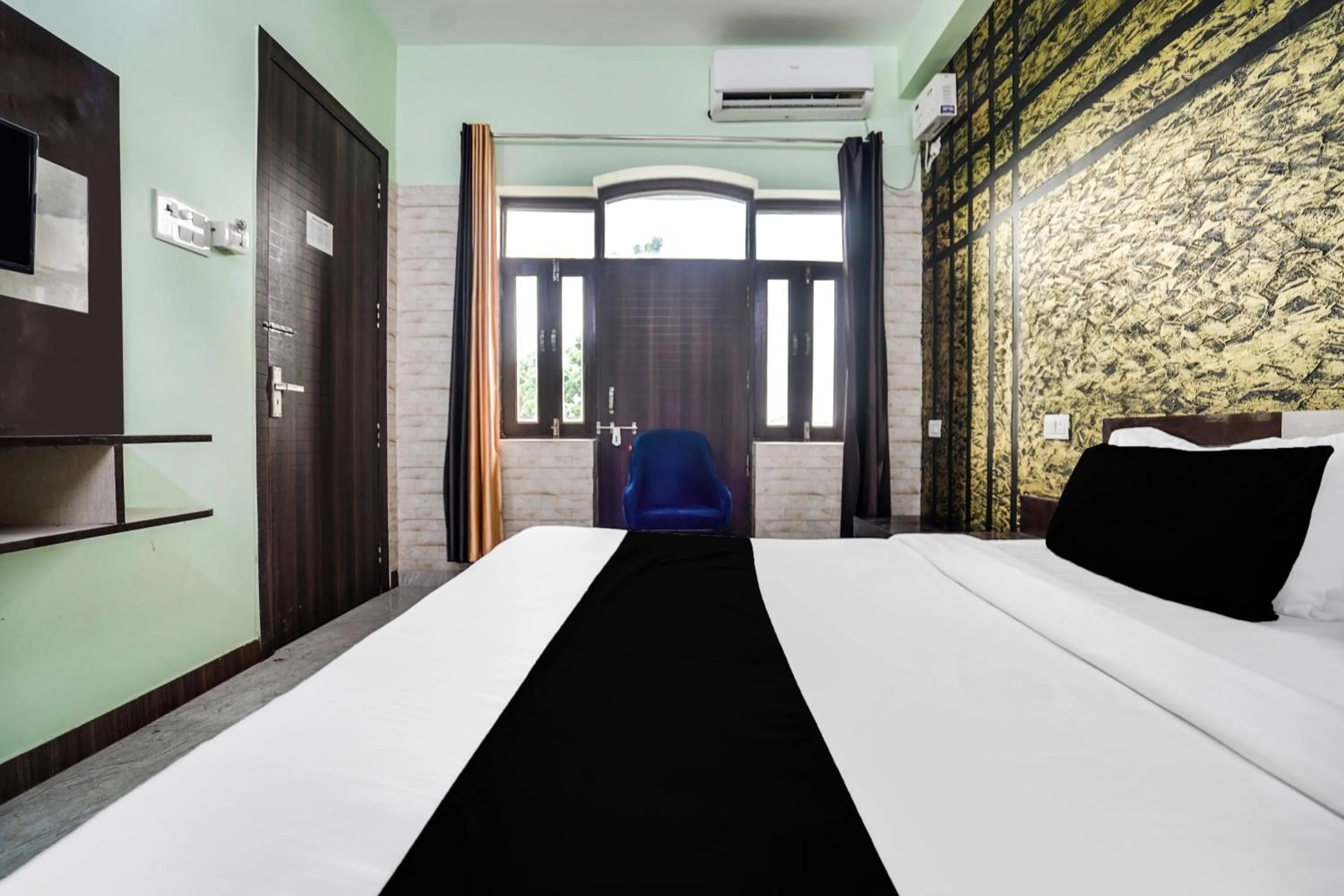 Bedroom, Bed in Super Collection O Rajapur Circuit House