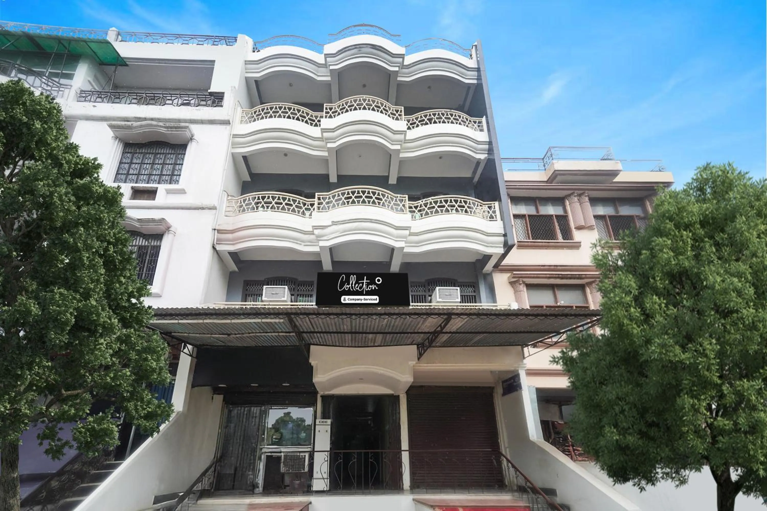 Facade/entrance in Super Collection O Rajapur Circuit House