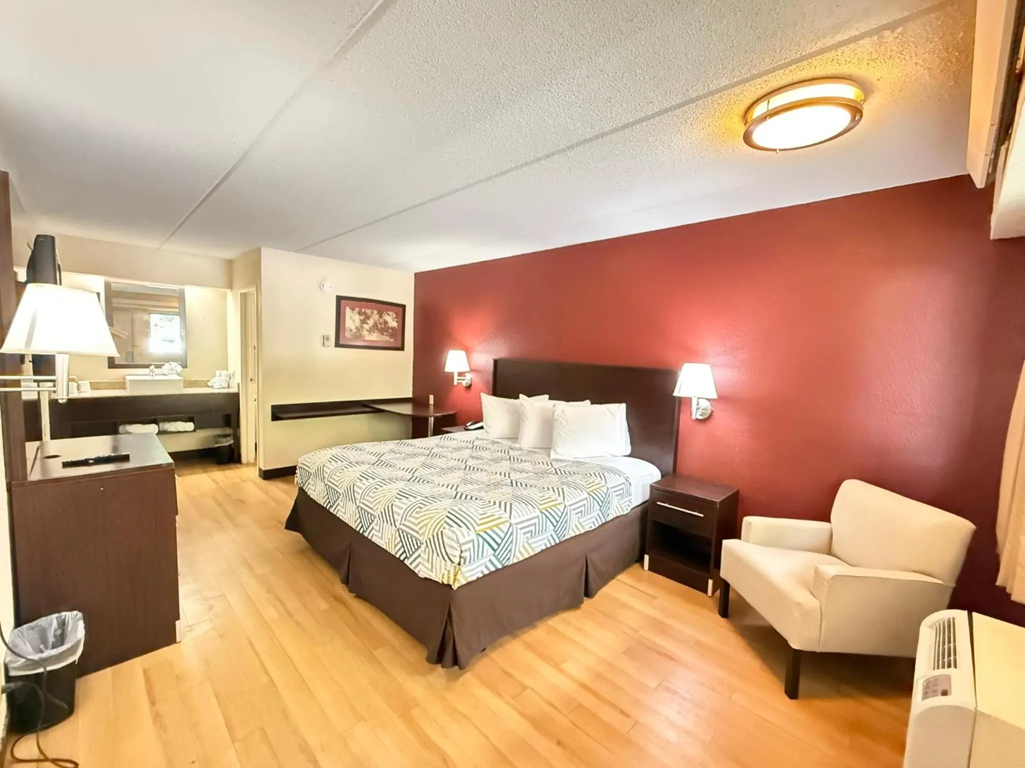 Bed in Motel 6 Smyrna, GA