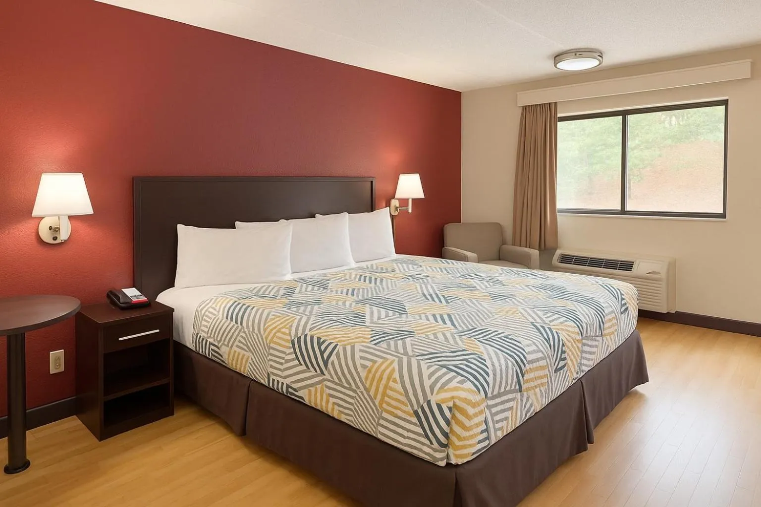 Bed in Motel 6 Smyrna, GA