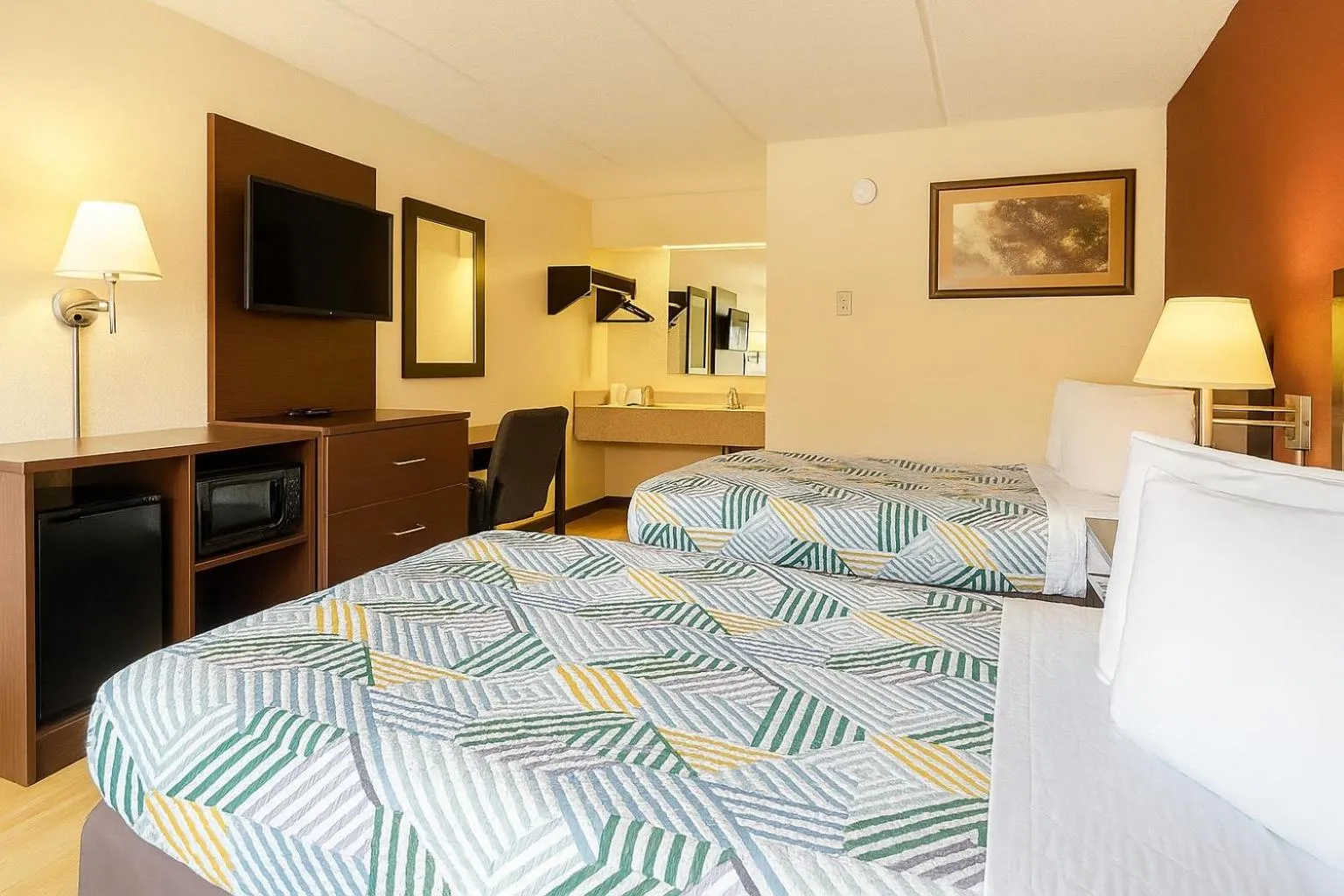 Bed in Motel 6 Smyrna, GA