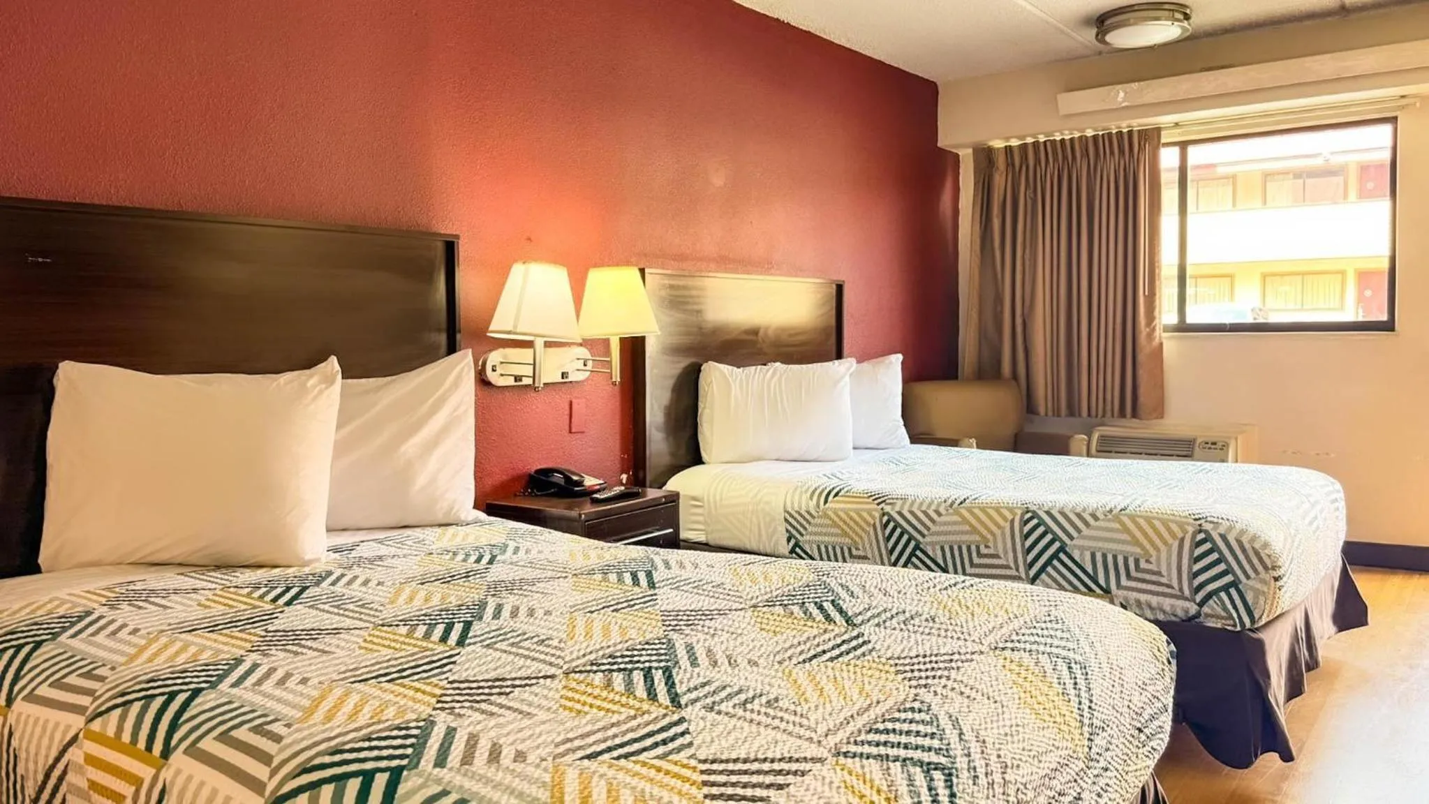 Bedroom, Bed in Motel 6 Smyrna, GA