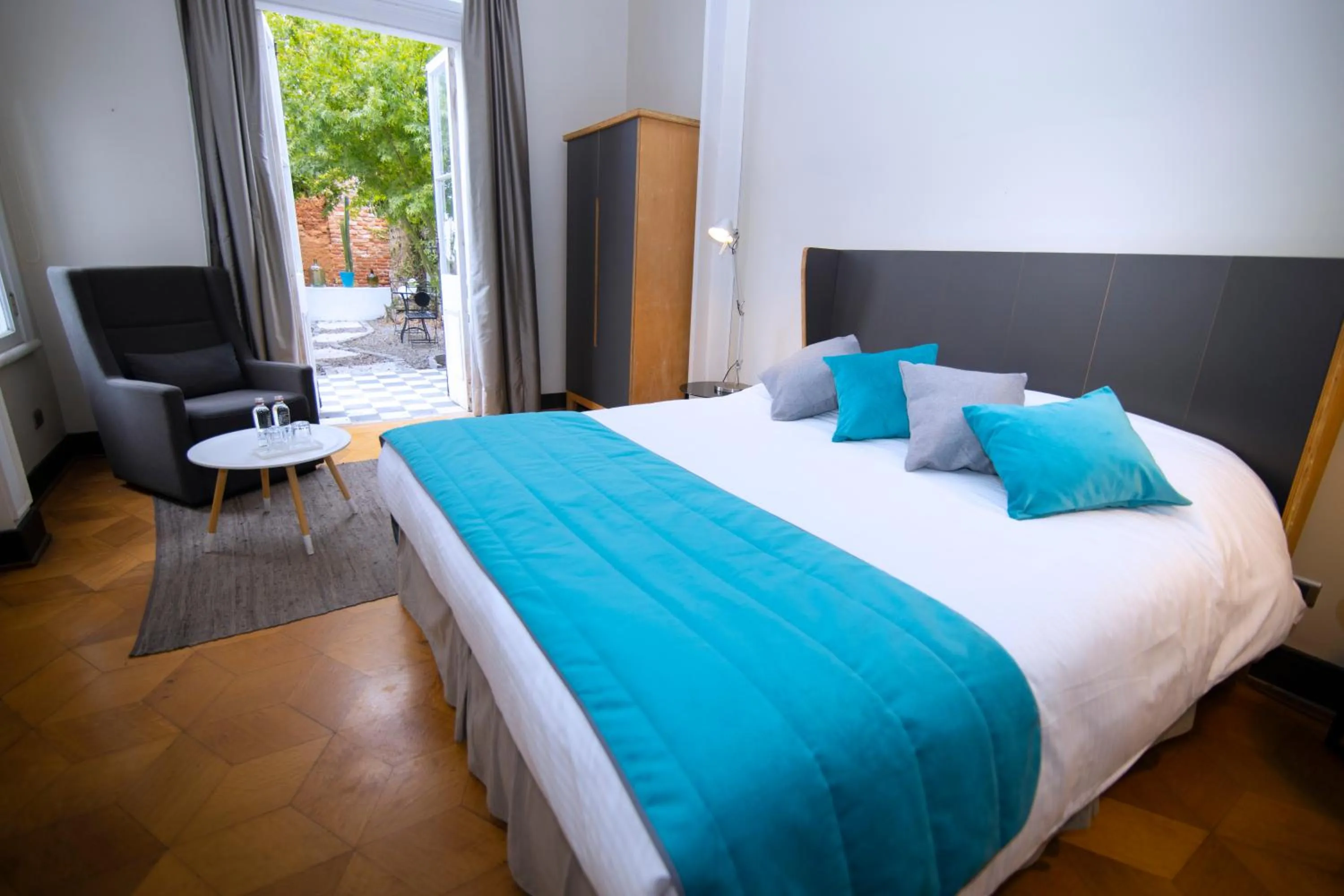 Bedroom, Bed in New Voga Hotel Boutique