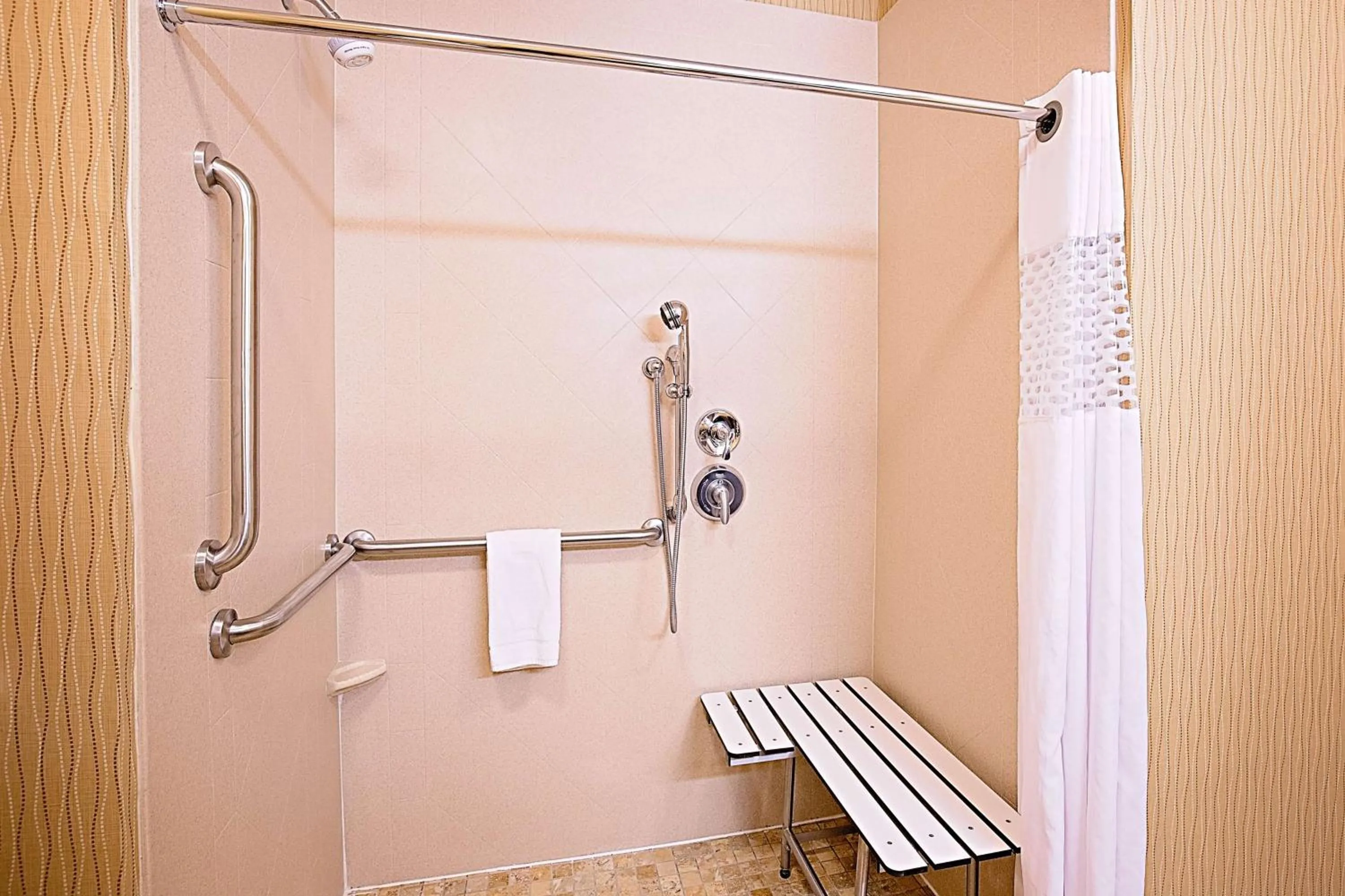 Bathroom in Hampton Inn & Suites Jacksonville