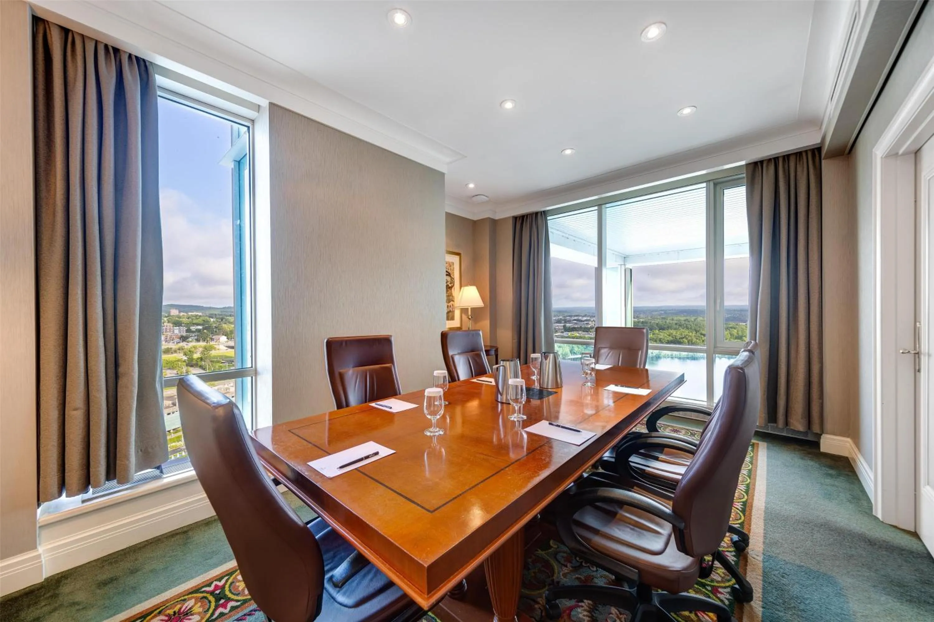 Meeting/conference room in Hilton Lac-Leamy