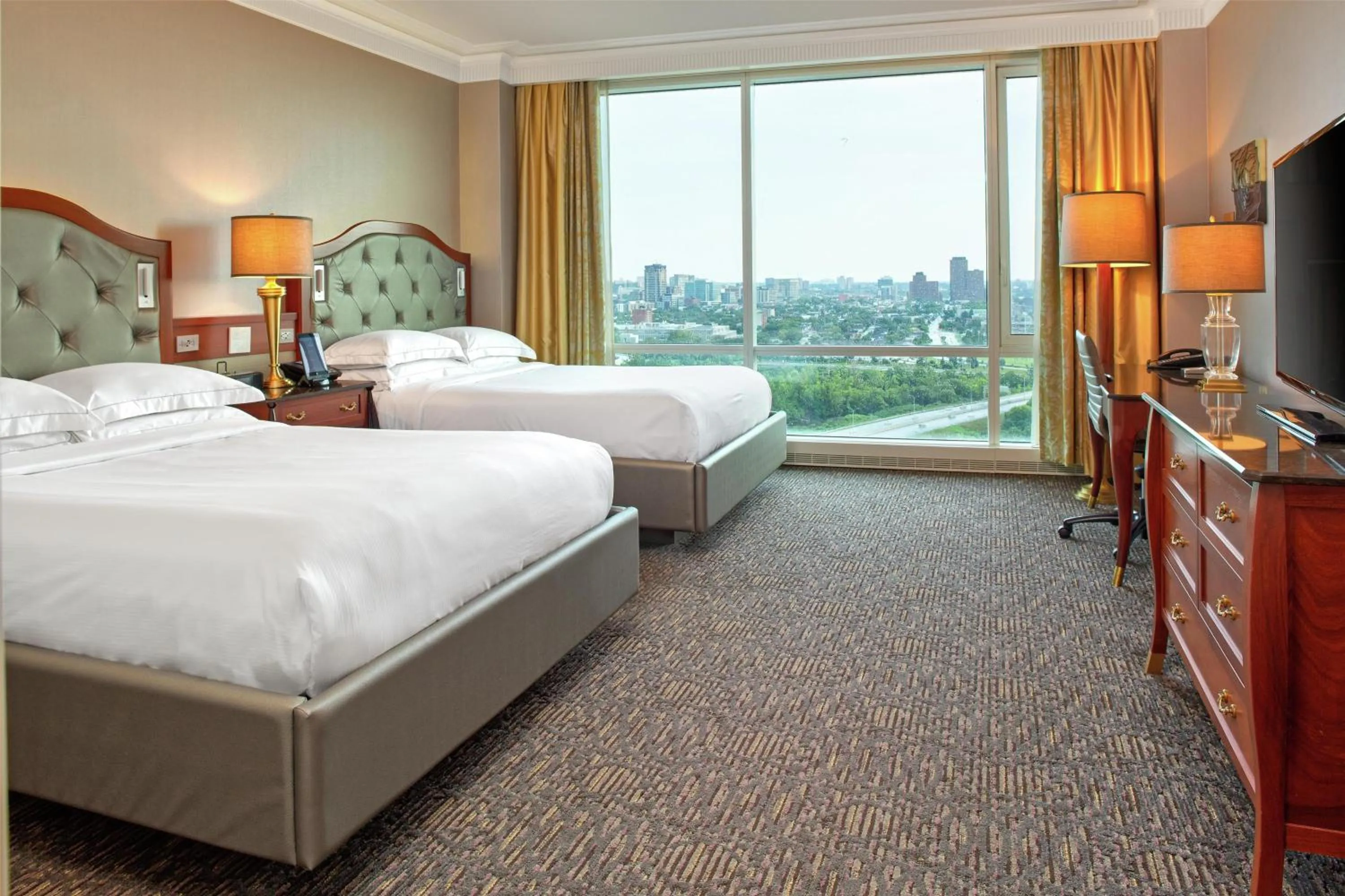 Bedroom, Bed in Hilton Lac-Leamy