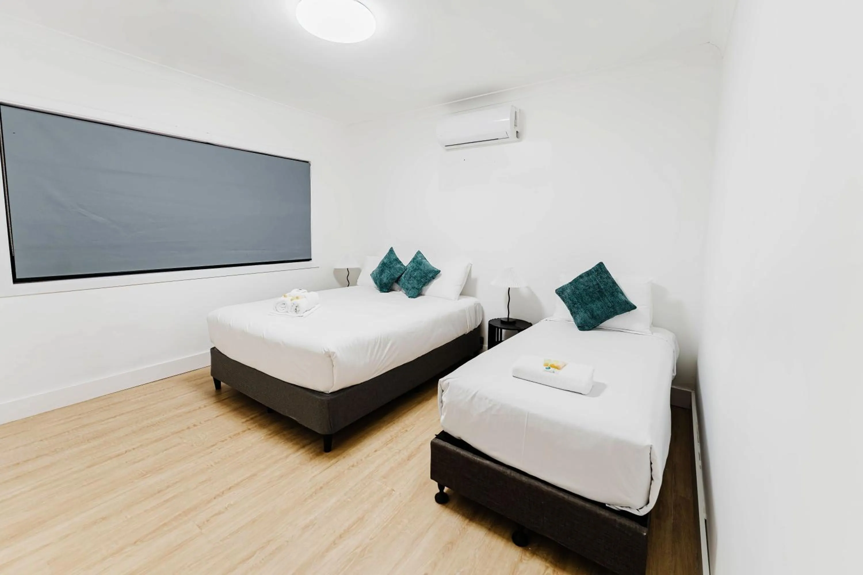 Bed in Country 2 Coast Motor Inn Coffs Harbour