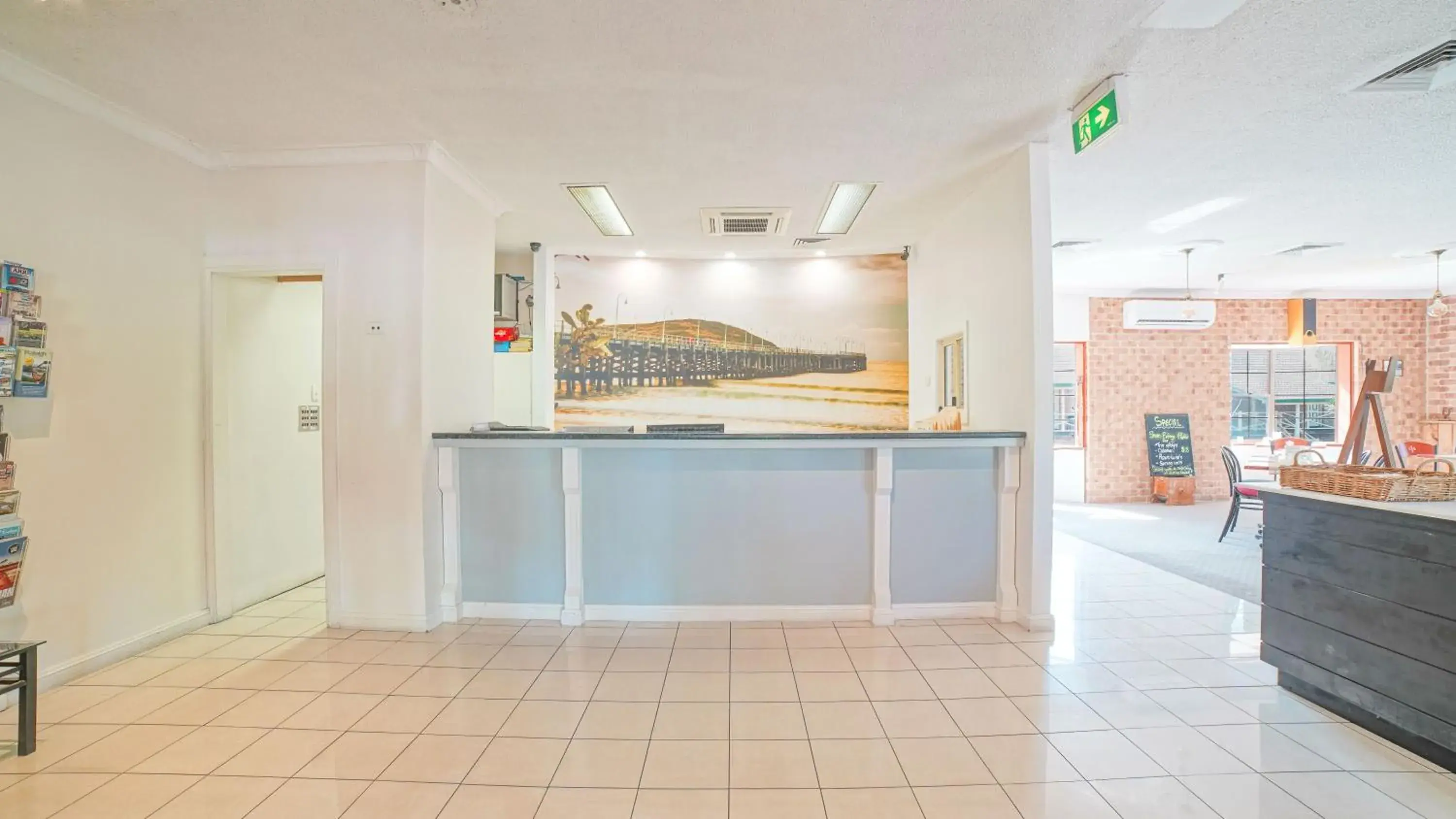 Lobby or reception in Country 2 Coast Motor Inn Coffs Harbour Lobby or reception in Country 2 Coast Motor Inn Coffs Harbour