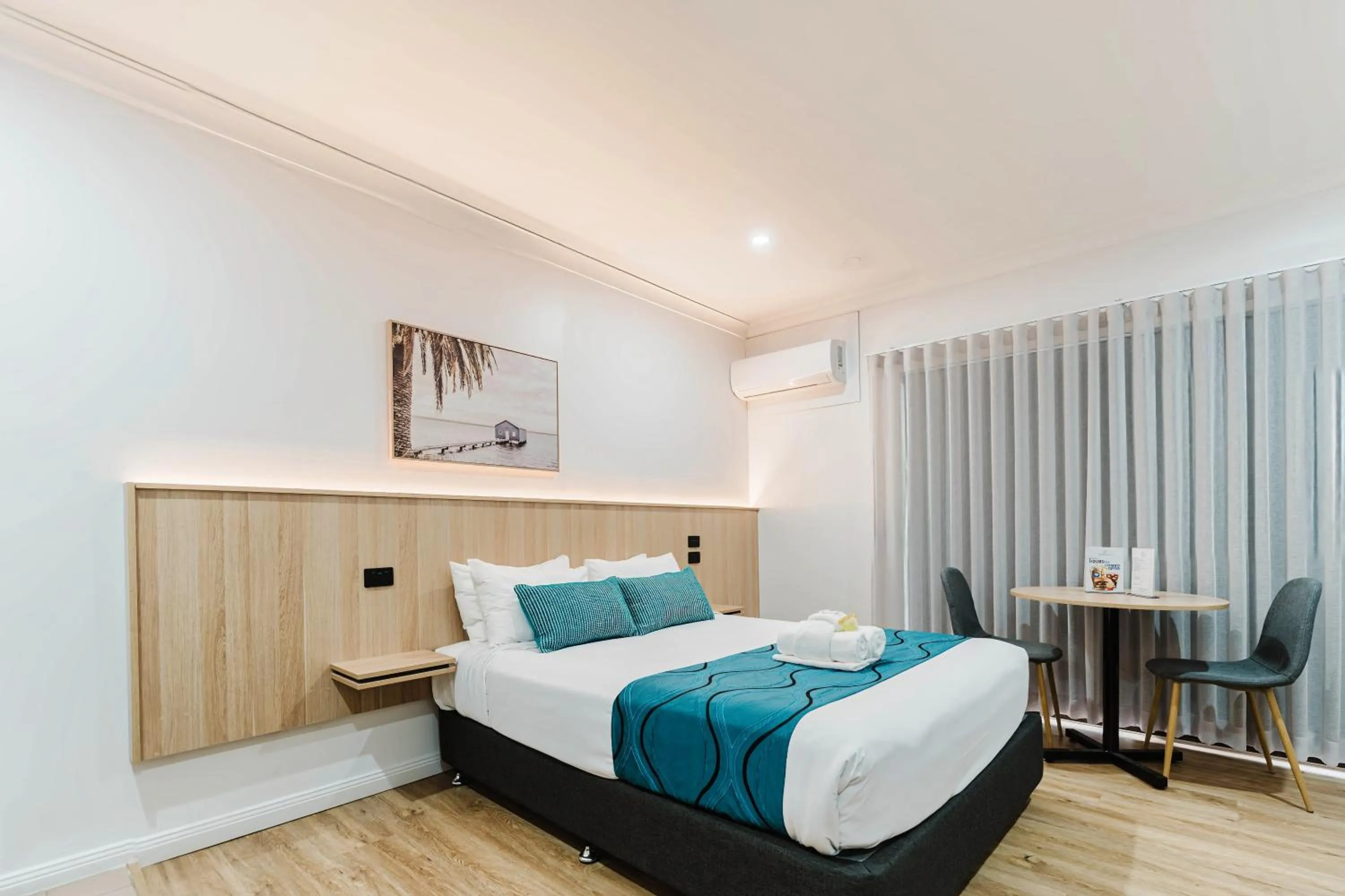 Bed in Country 2 Coast Motor Inn Coffs Harbour