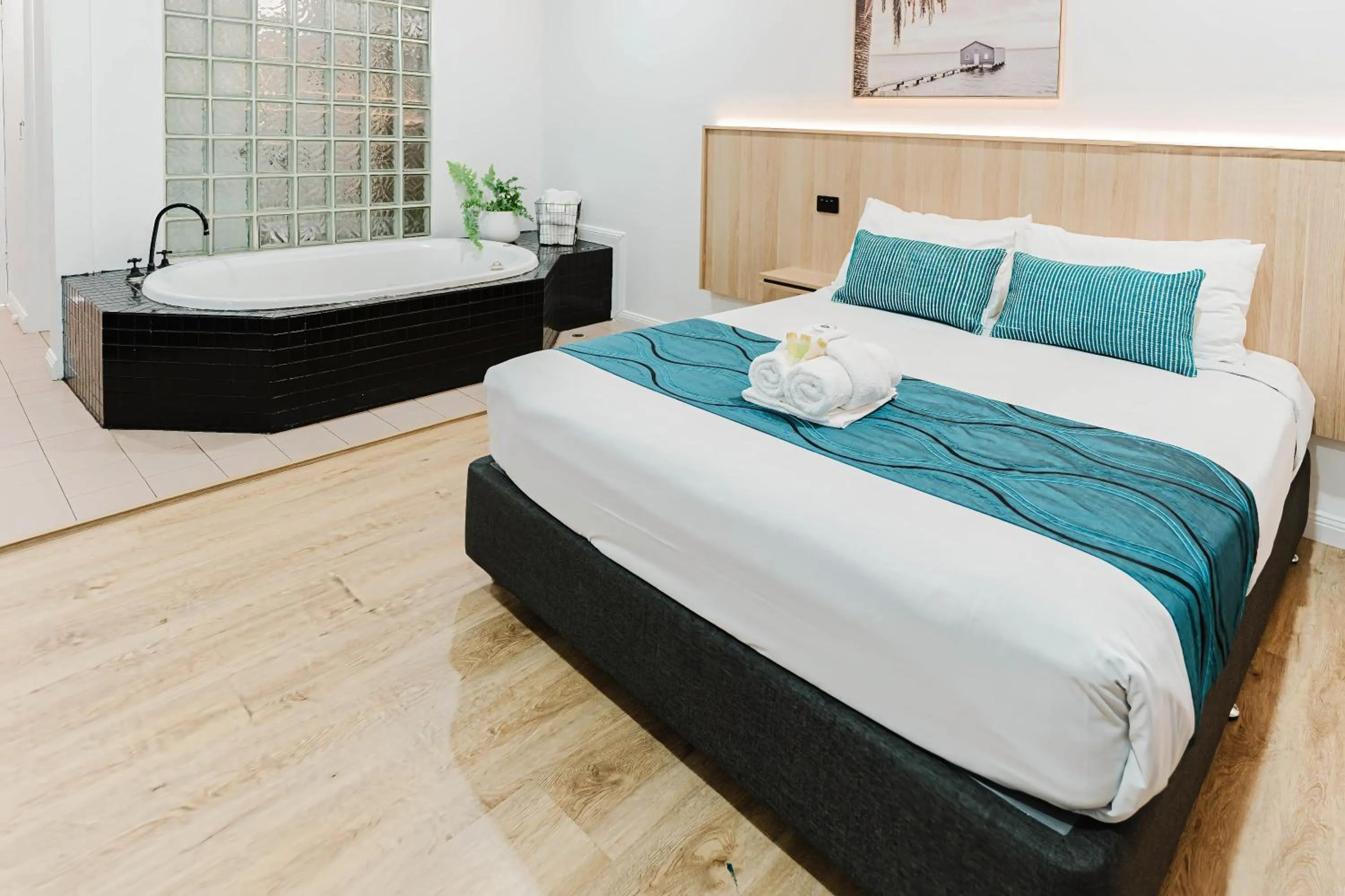 Bed in Country 2 Coast Motor Inn Coffs Harbour