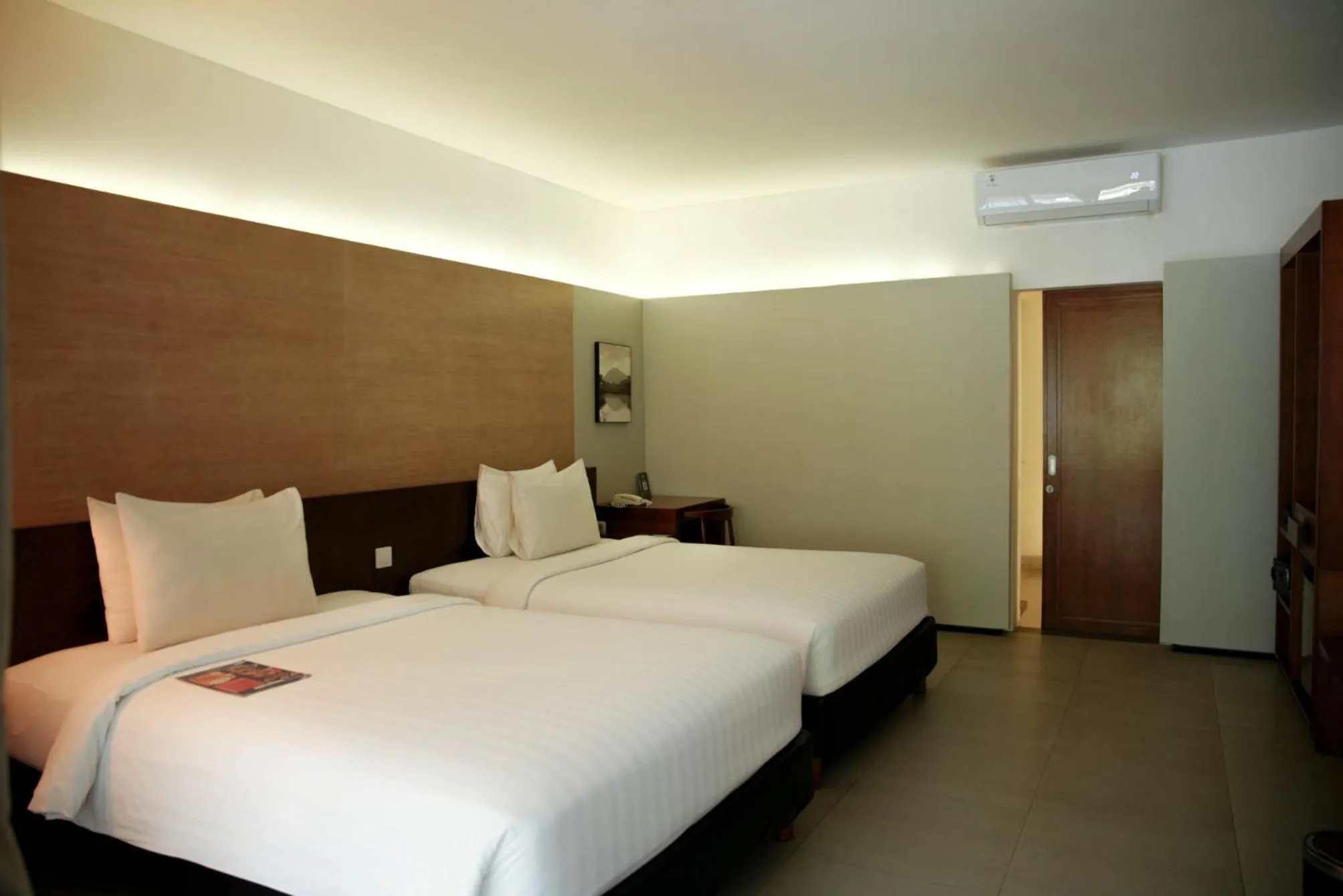 Bedroom, Bed in Hotel Neo+ Green Savana Sentul City