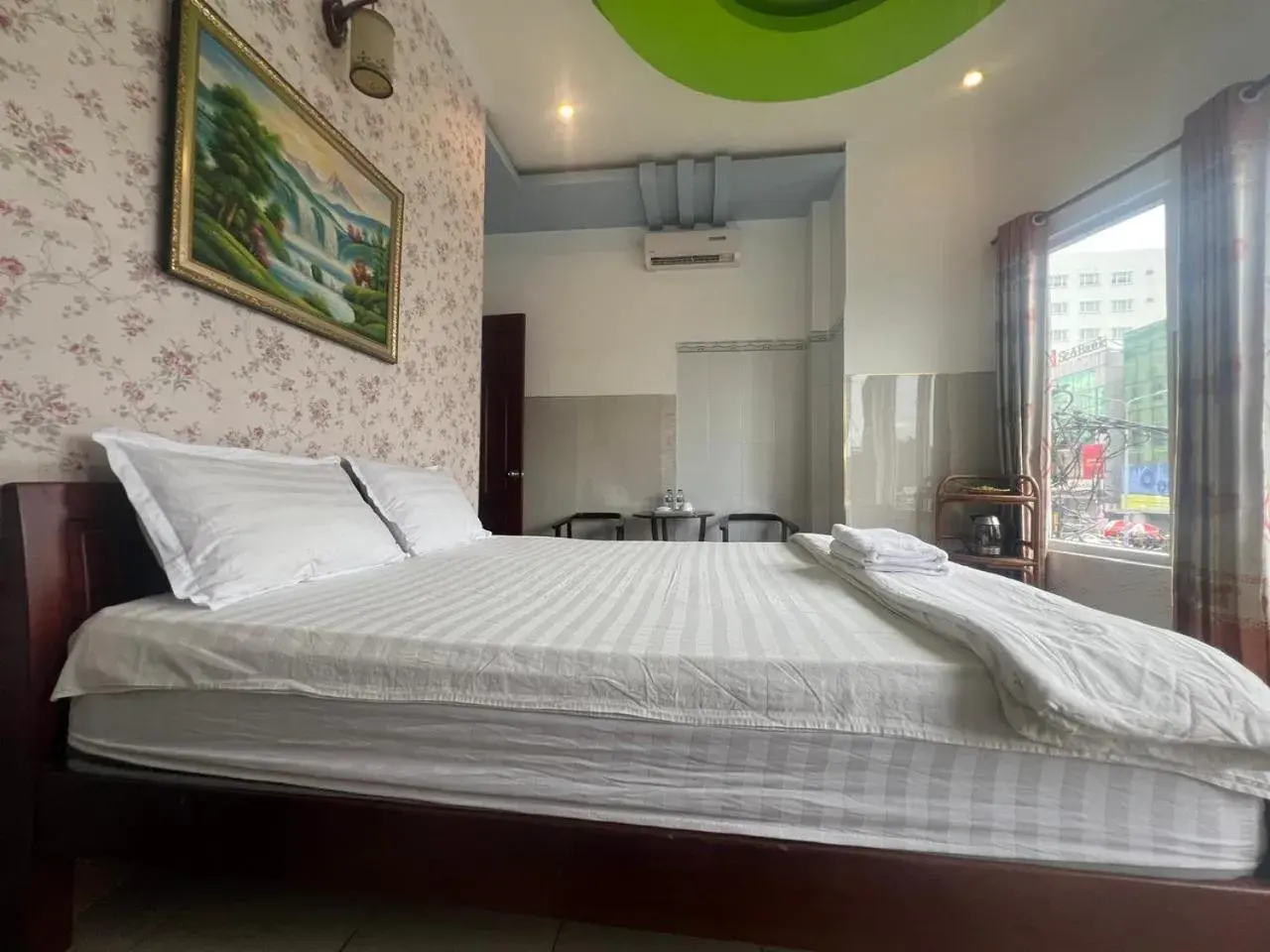 Bed in Kim Long Hotel Bed in Kim Long Hotel